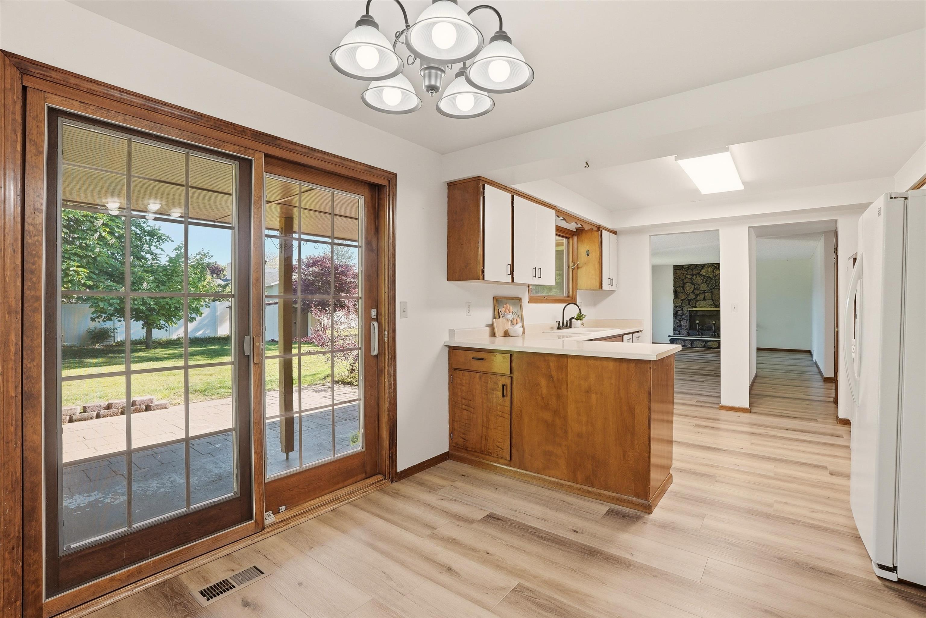 11119 E 26TH Ave - Photo 18