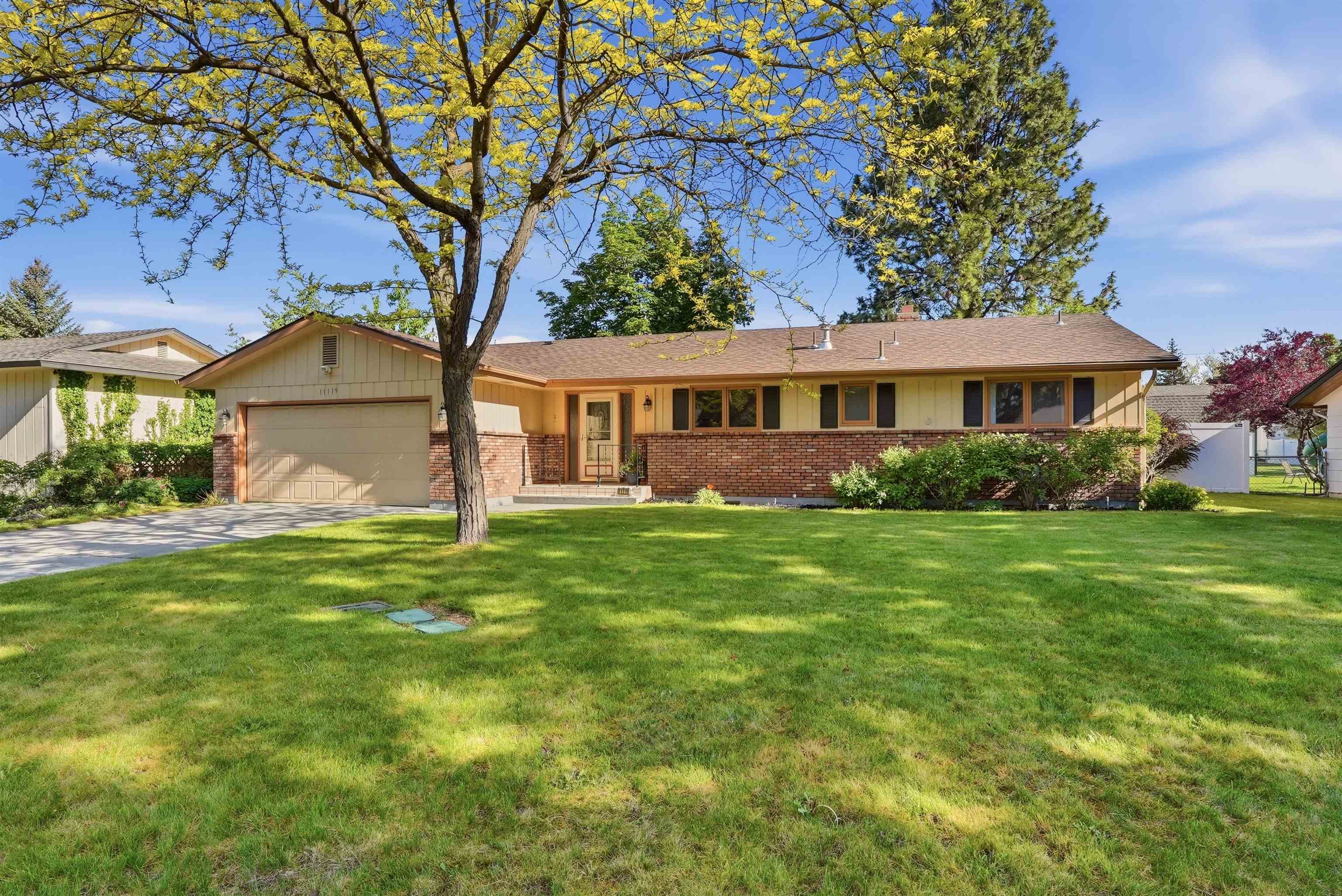 11119 E 26TH Ave - Photo 3