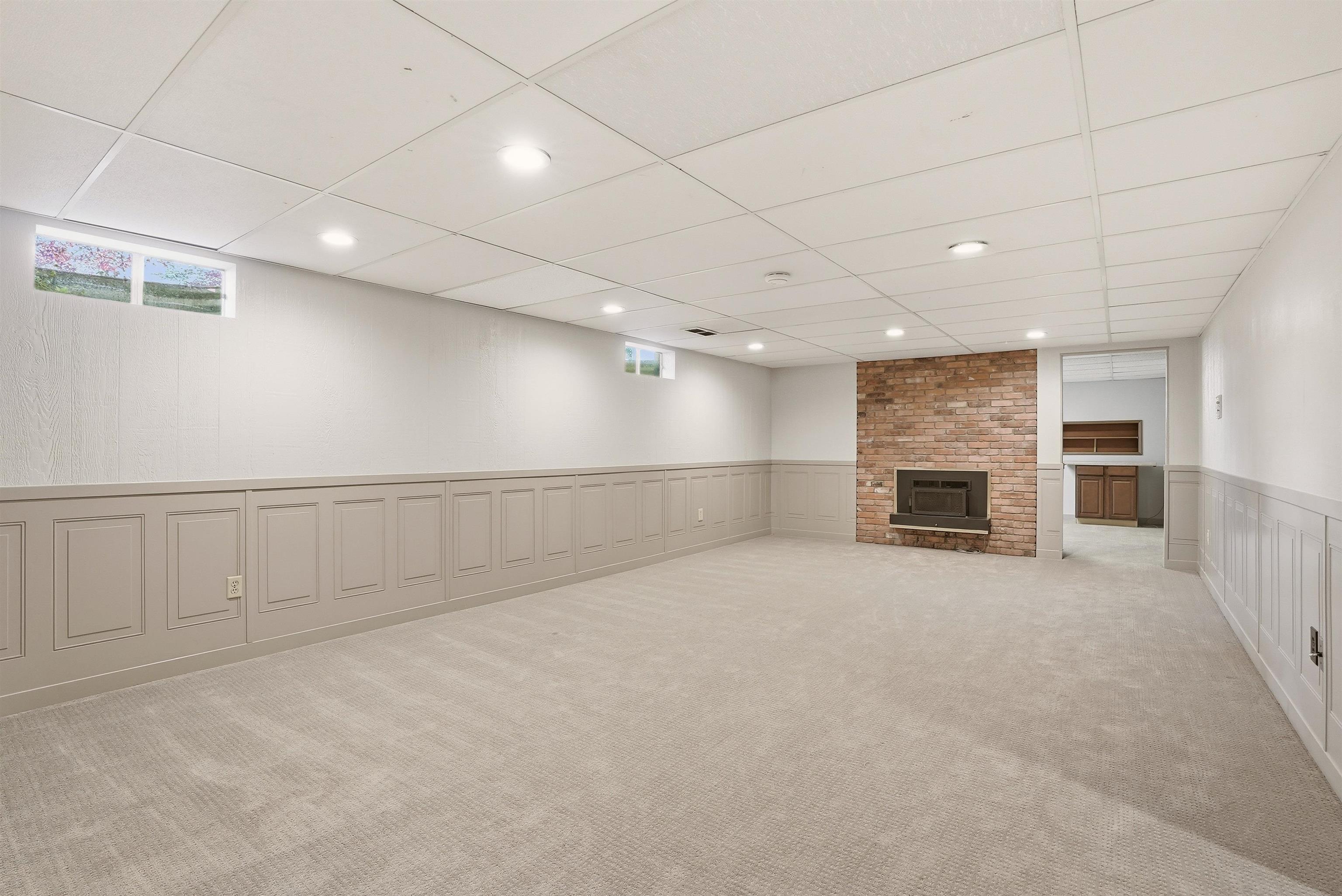 11119 E 26TH Ave - Photo 29