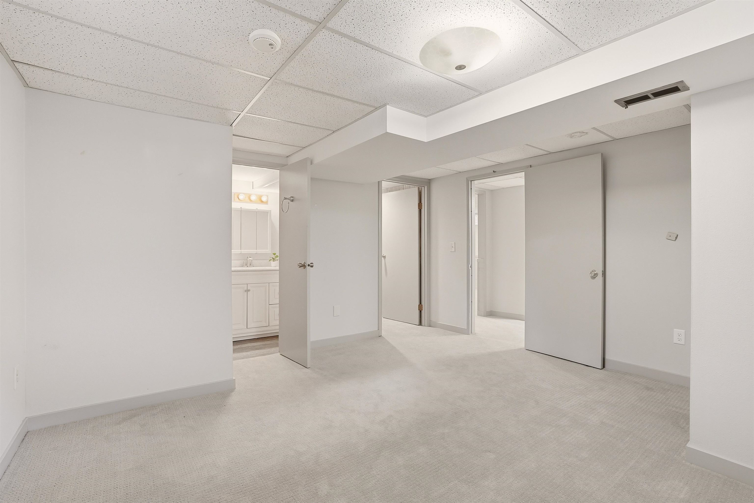 11119 E 26TH Ave - Photo 33