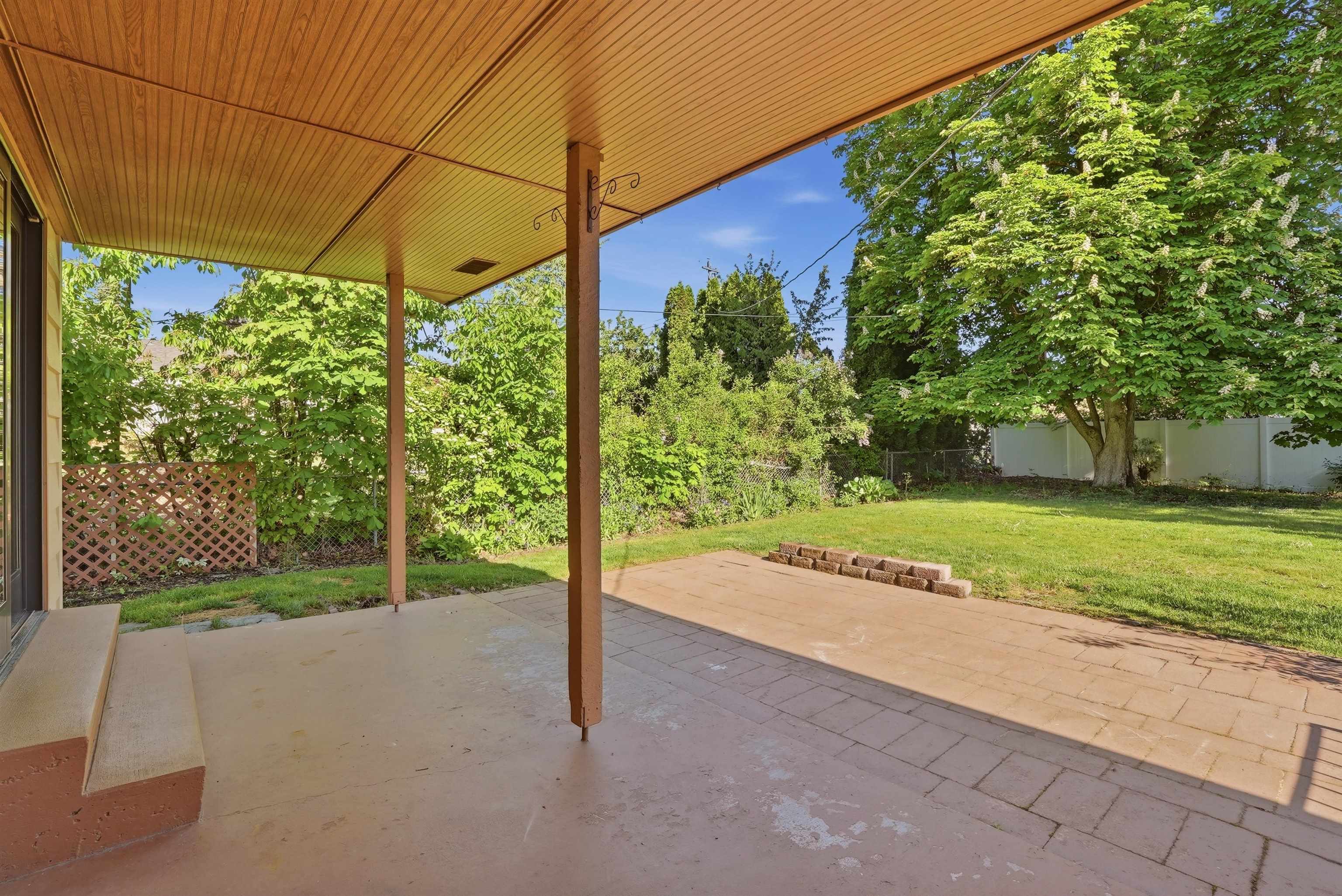 11119 E 26TH Ave - Photo 39