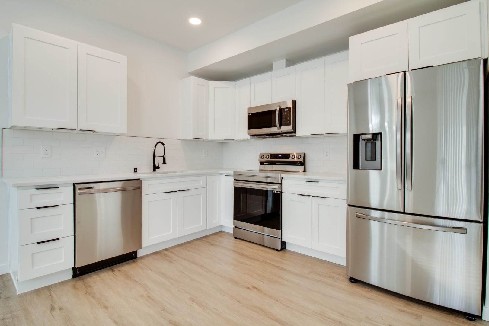 2720 E Hartson Ave - Photo 25