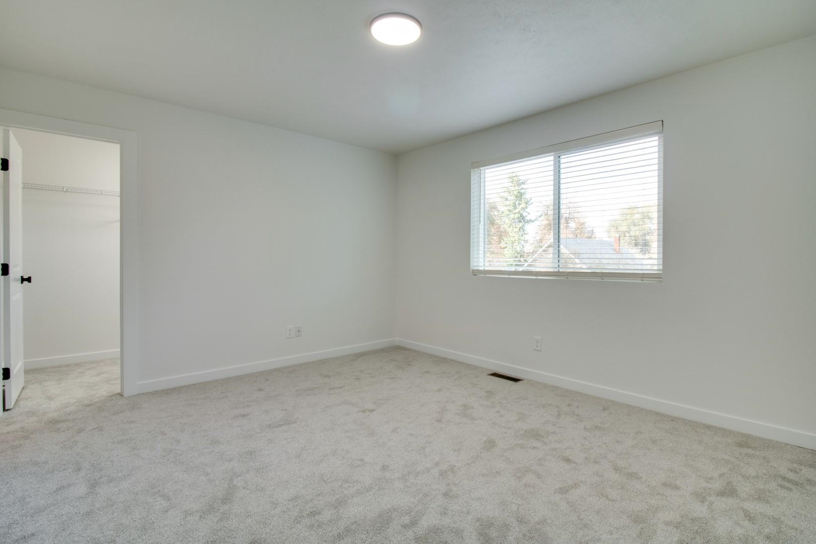 2720 E Hartson Ave - Photo 28