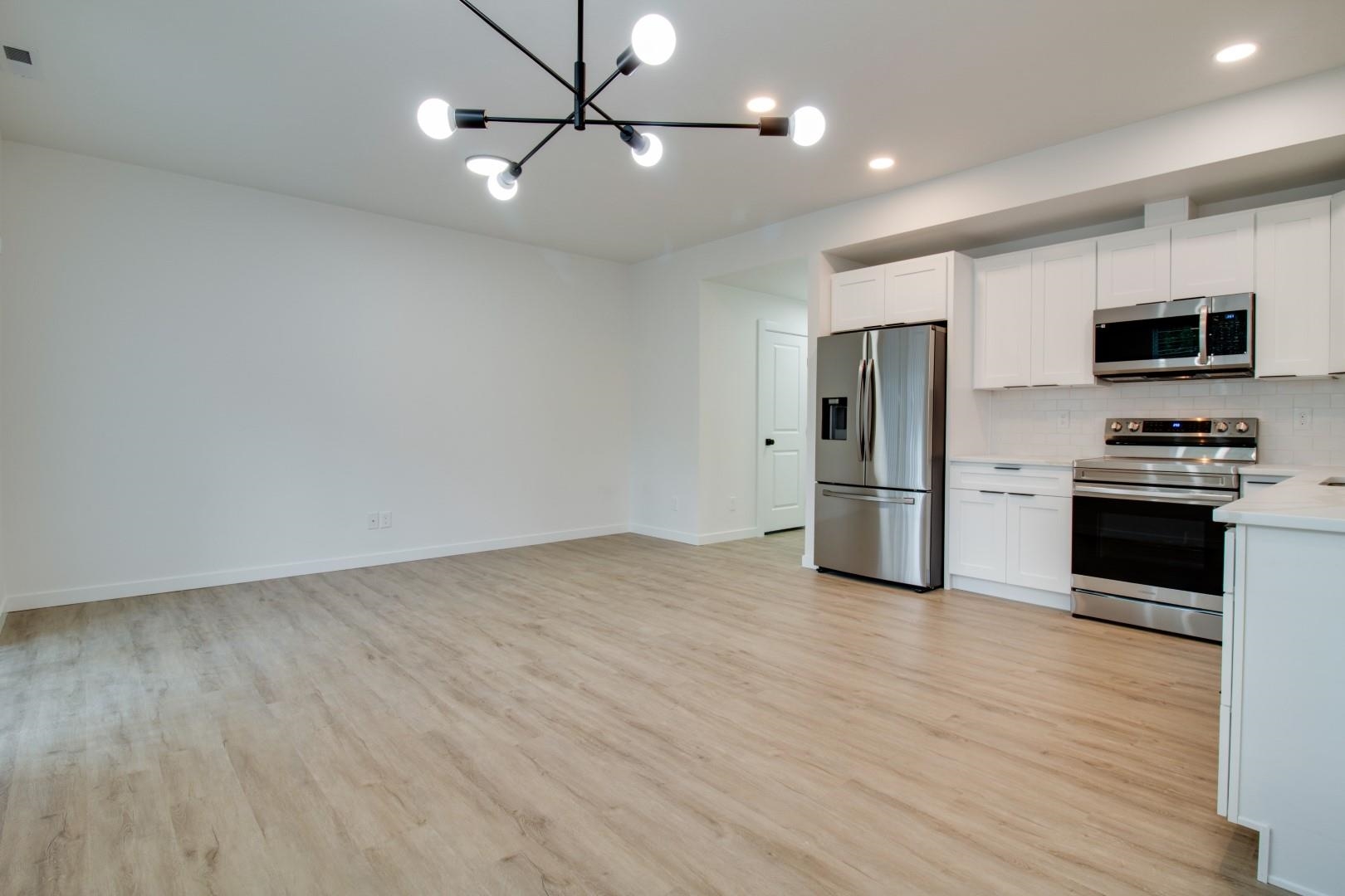 2720 E Hartson Ave - Photo 6