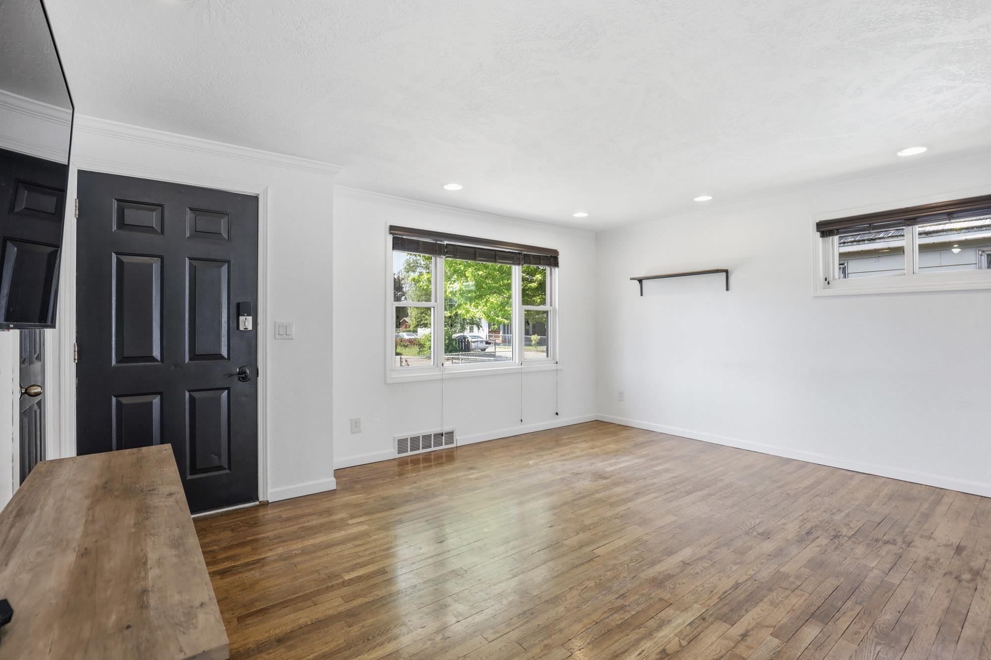 725 E Dalke Ave - Photo 3