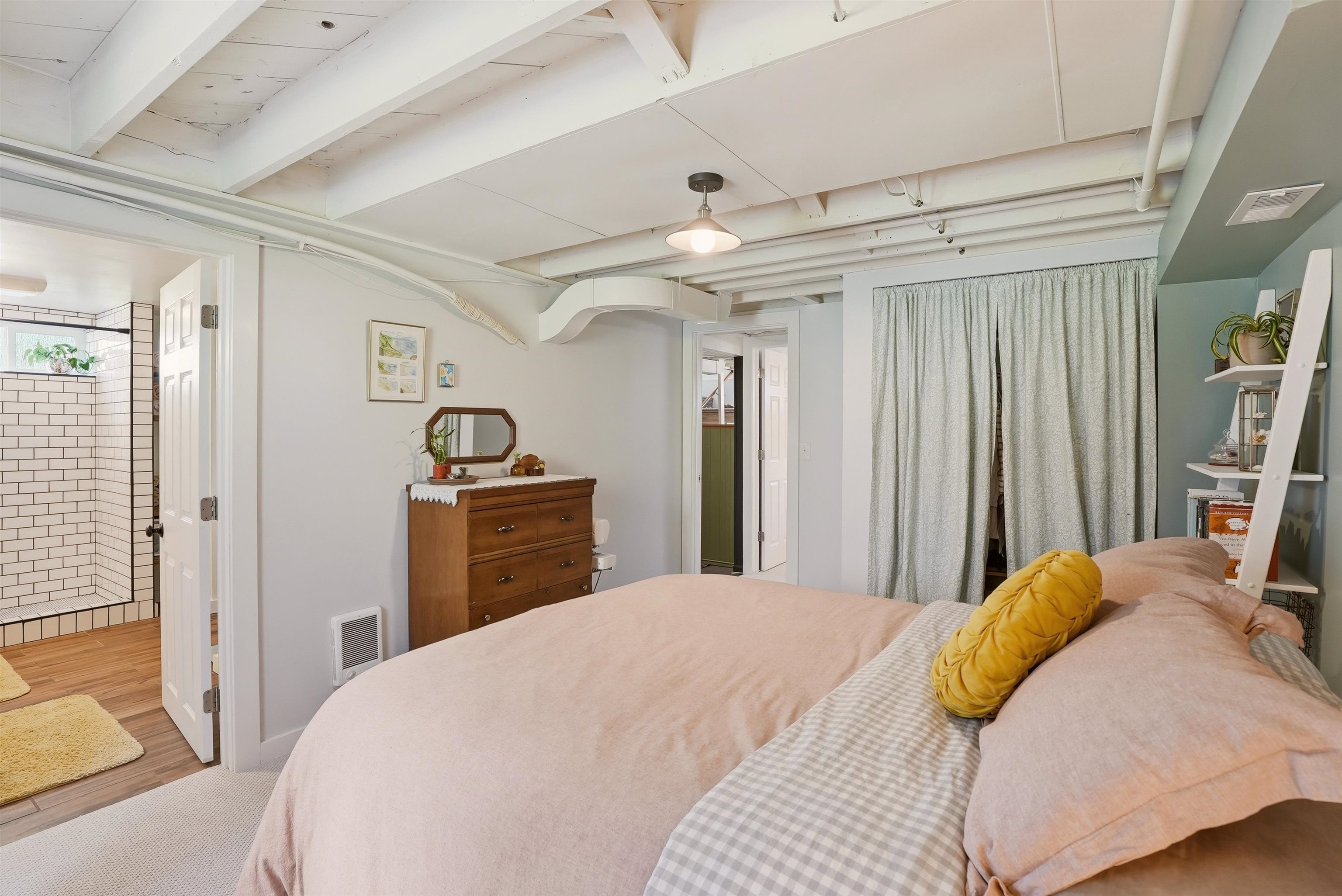 1311 E 40th Ave - Photo 19