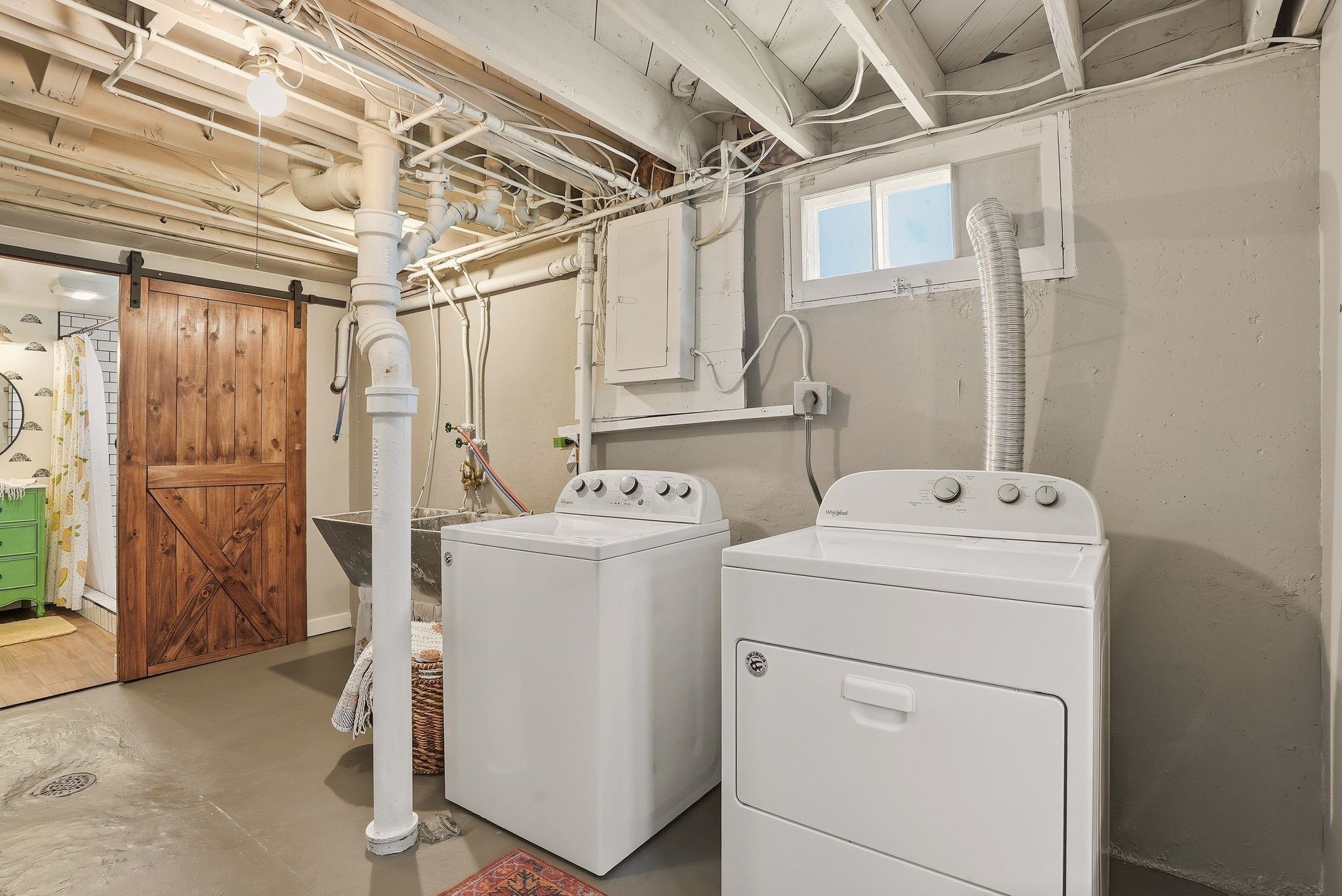 1311 E 40th Ave - Photo 25