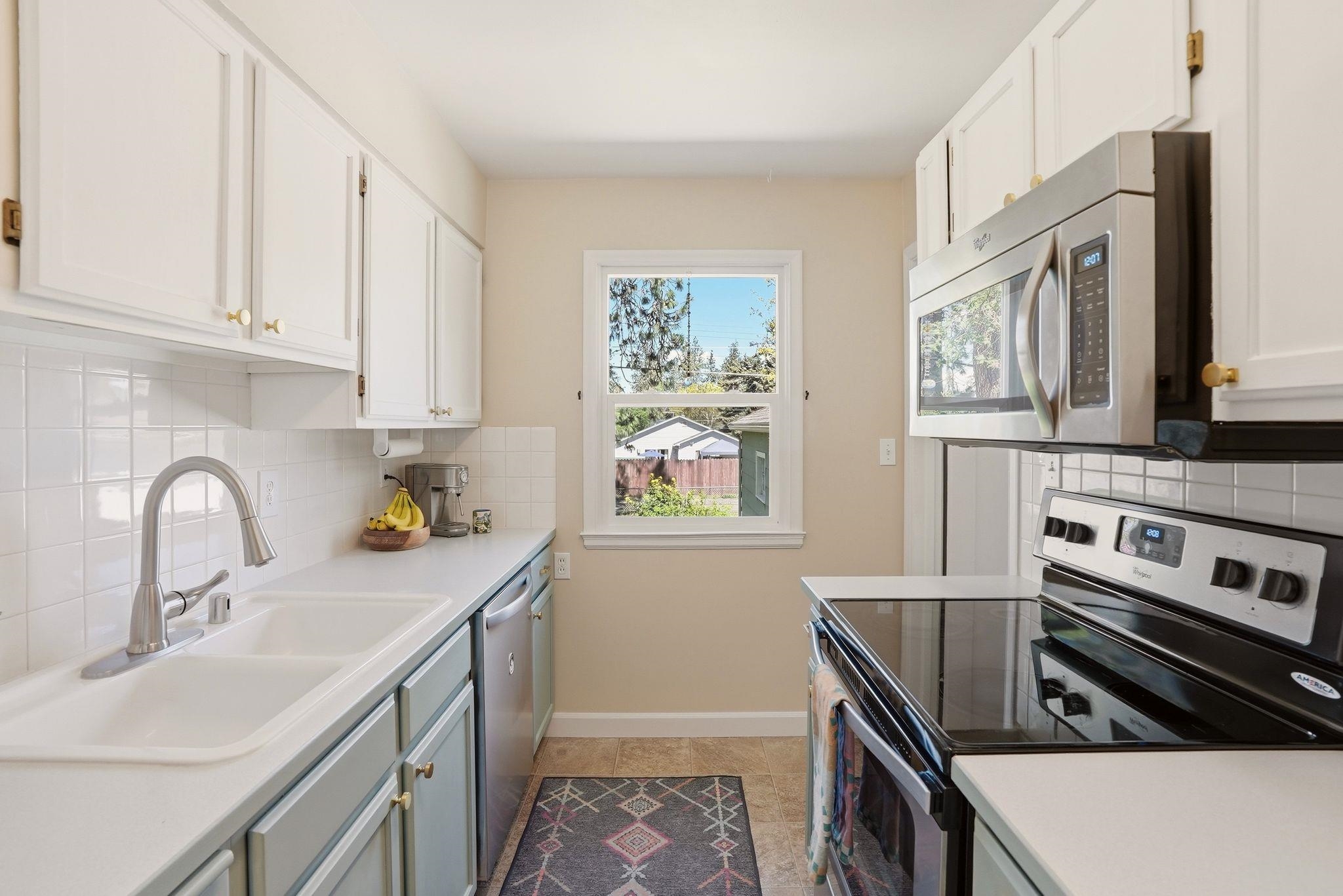 1311 E 40th Ave - Photo 9