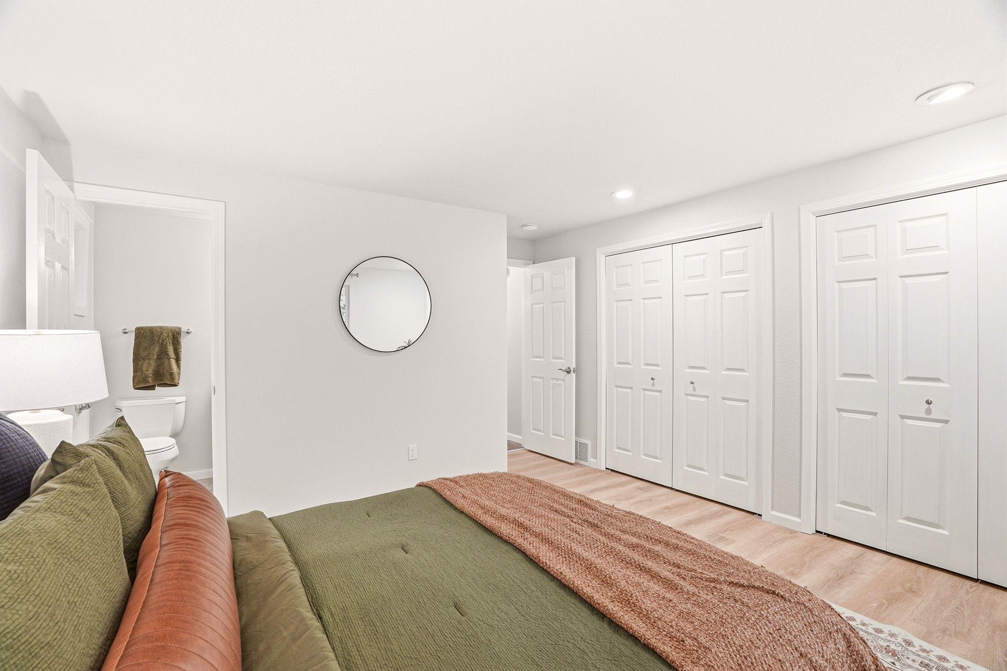 11213 N Astor St - Photo 22
