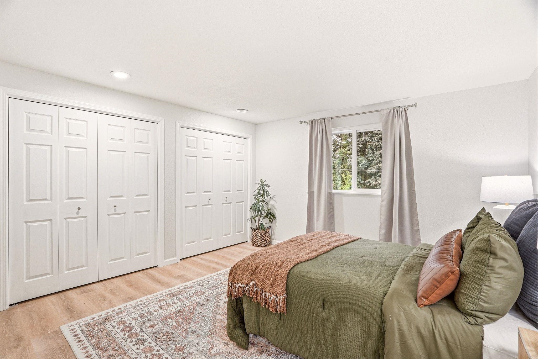 11213 N Astor St - Photo 23