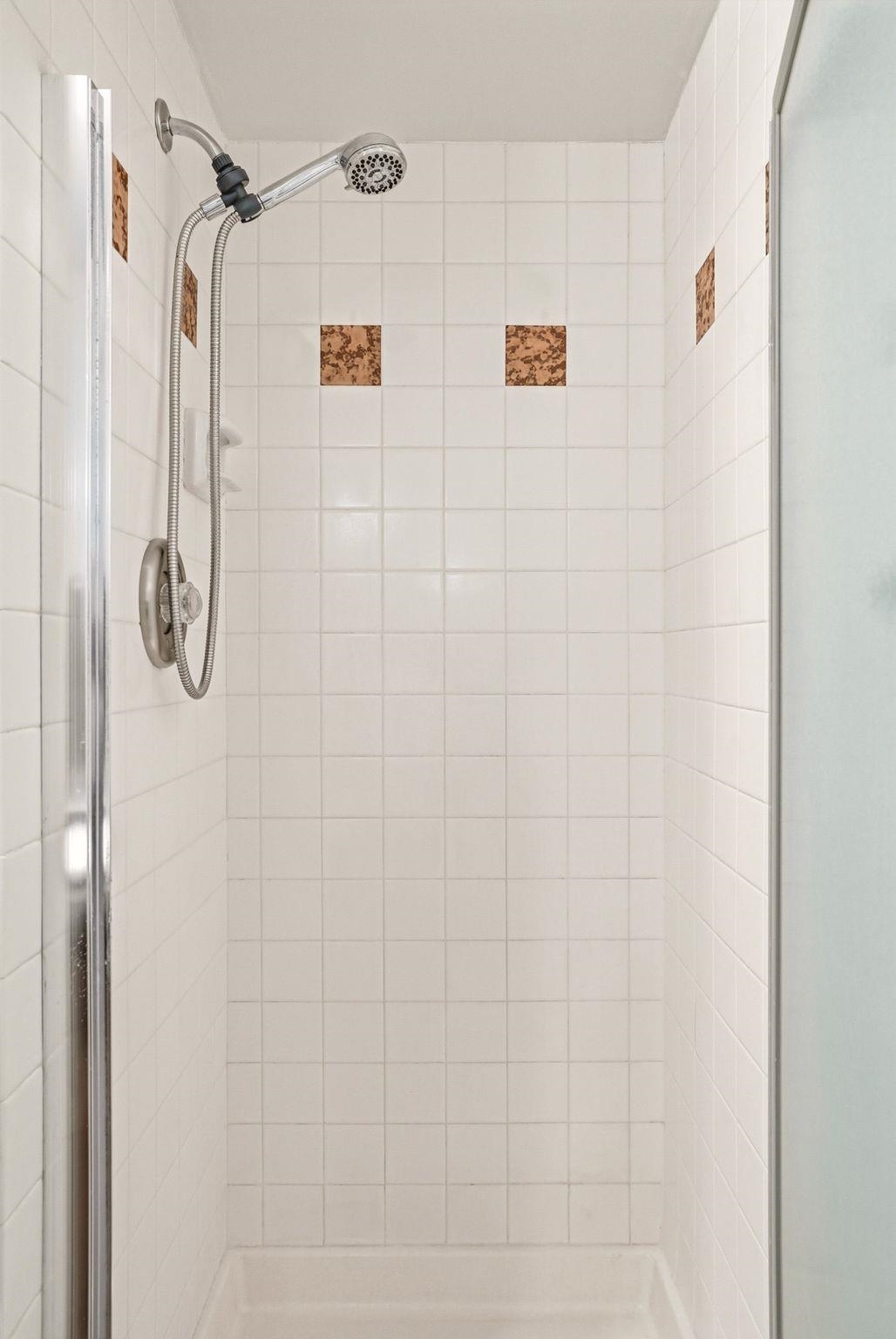 11213 N Astor St - Photo 26