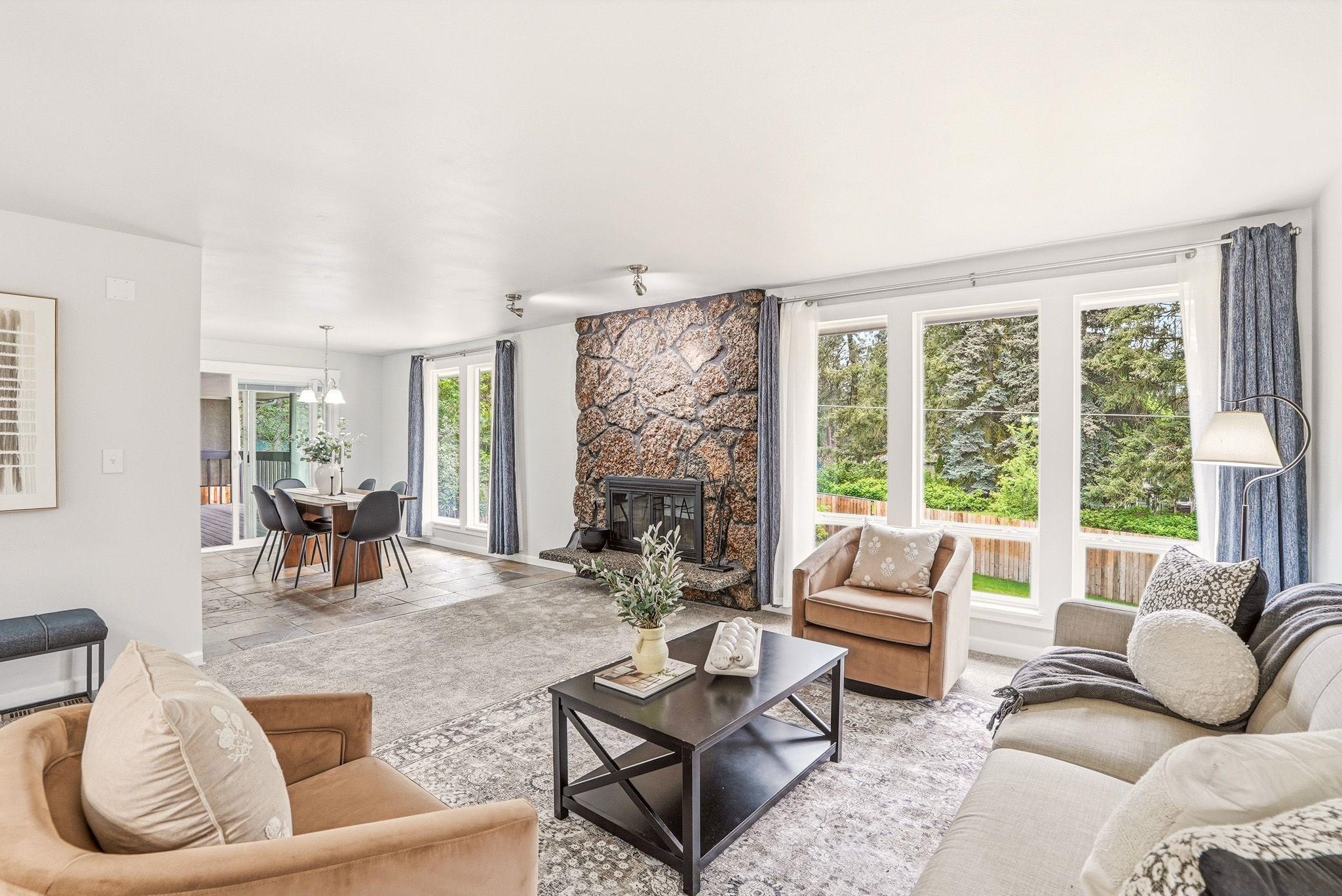 11213 N Astor St - Photo 4