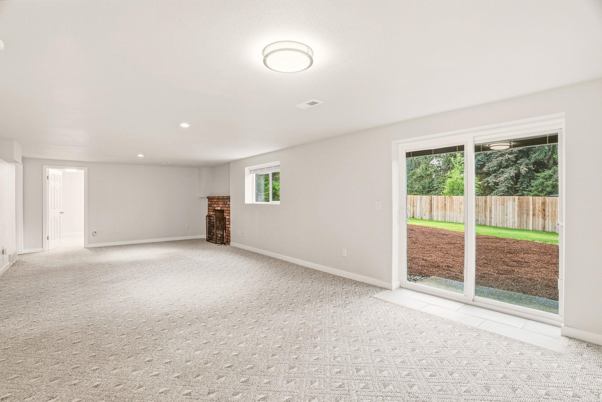 11213 N Astor St - Photo 36