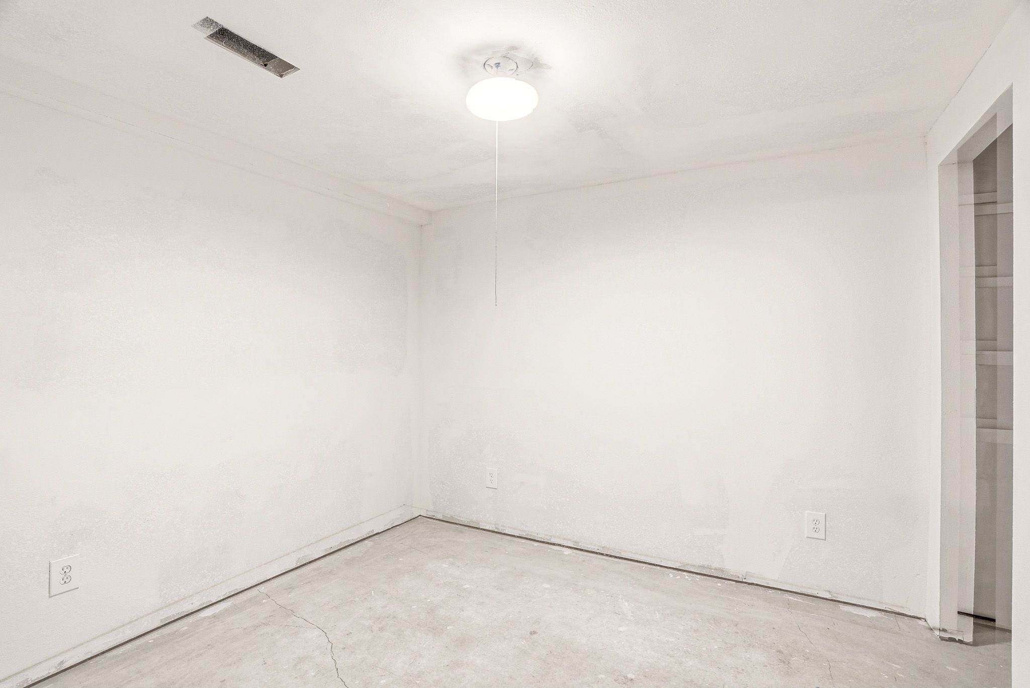 11213 N Astor St - Photo 40