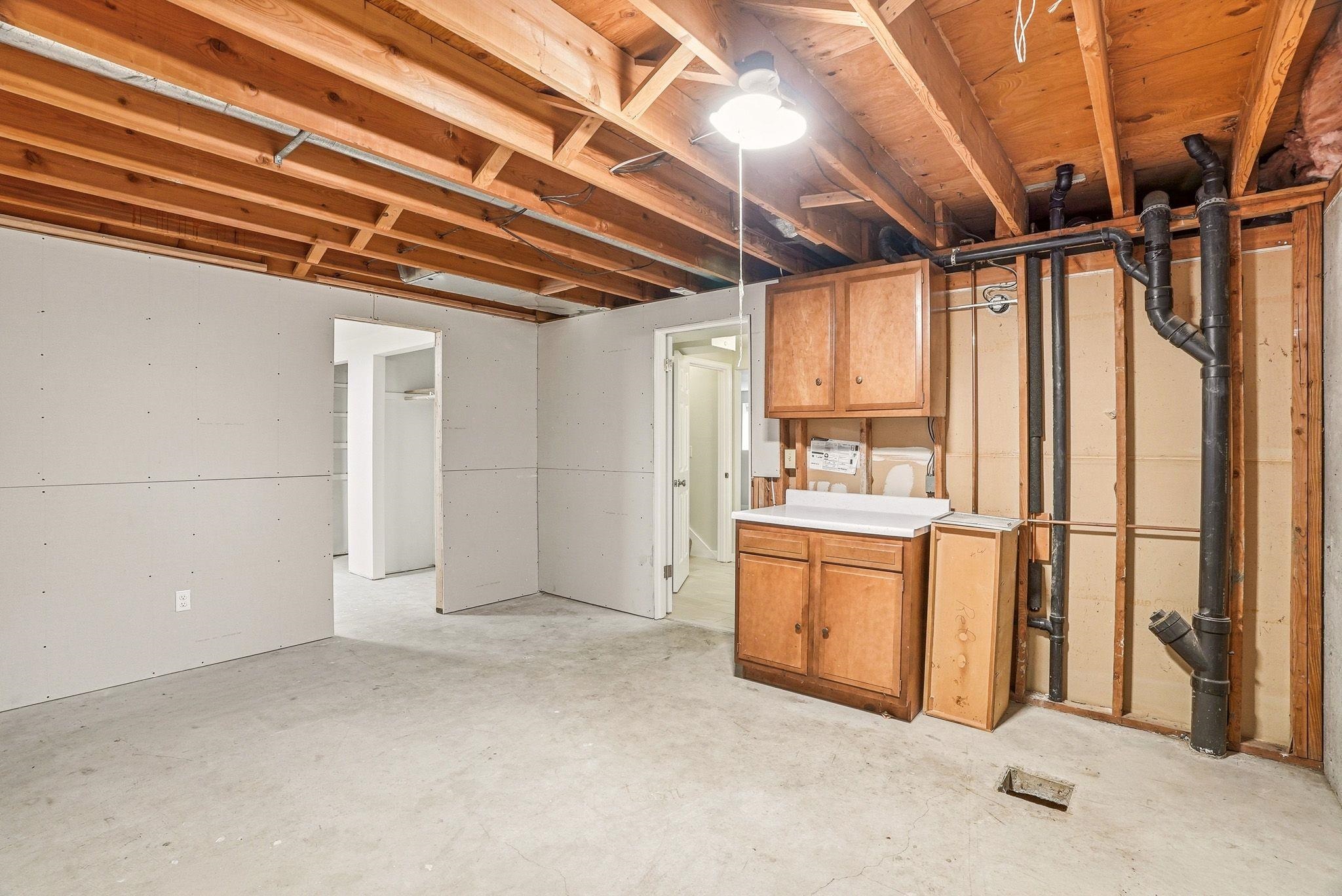 11213 N Astor St - Photo 41
