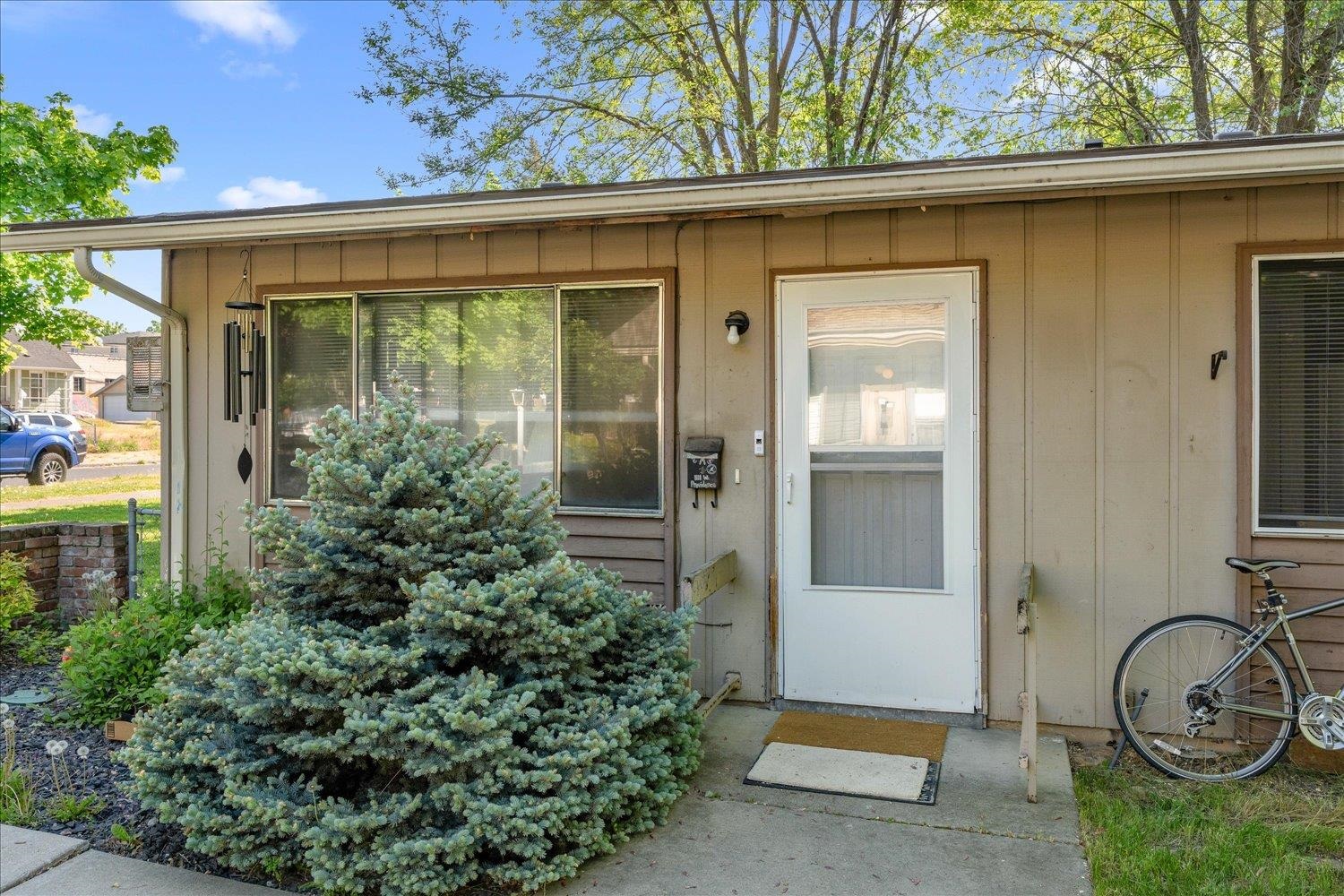 1111 W Providence Ave - Photo 3