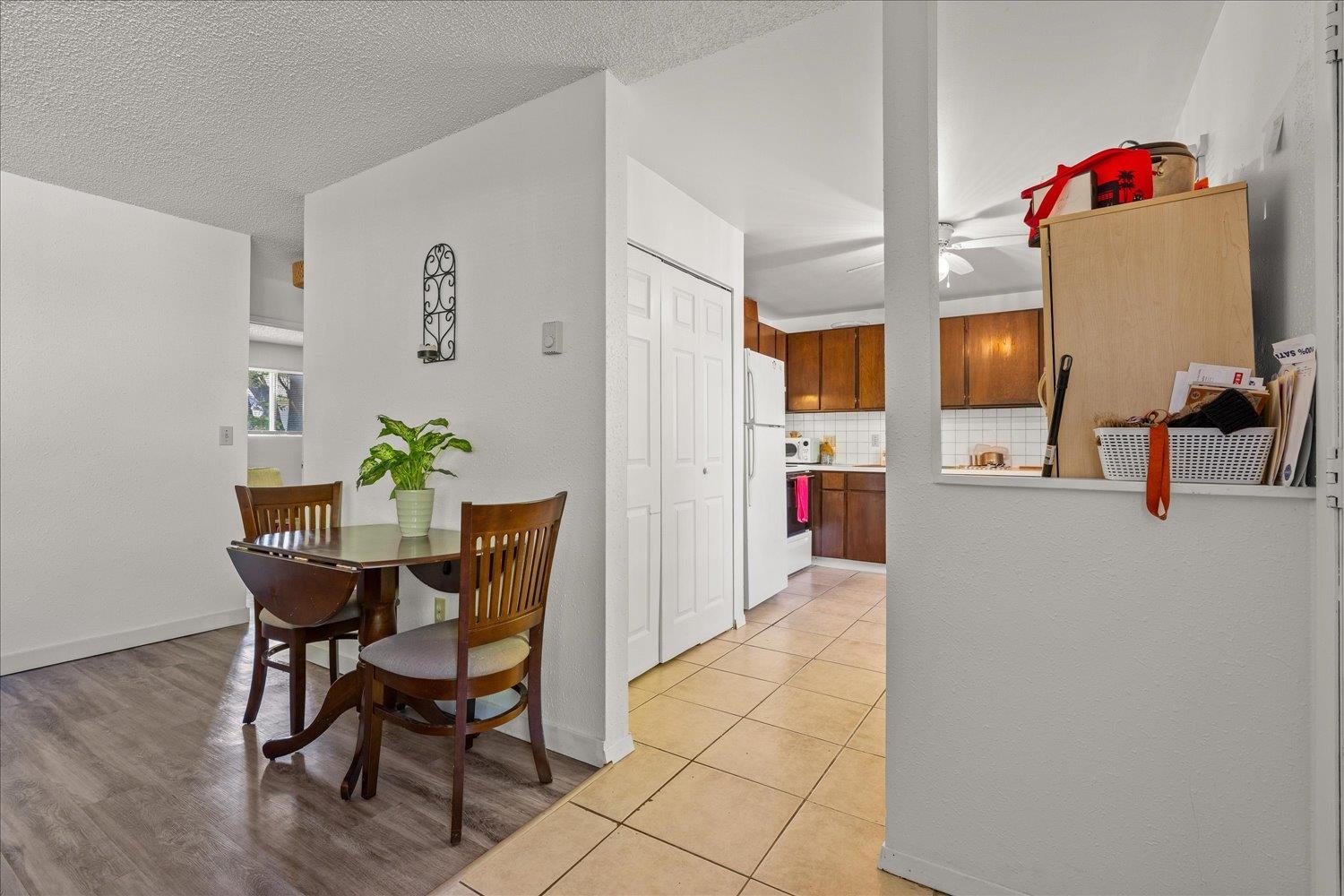 1111 W Providence Ave - Photo 8
