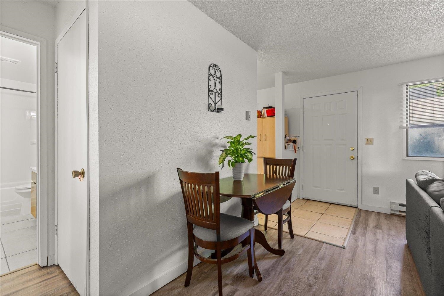 1117 W Providence Ave - Photo 10