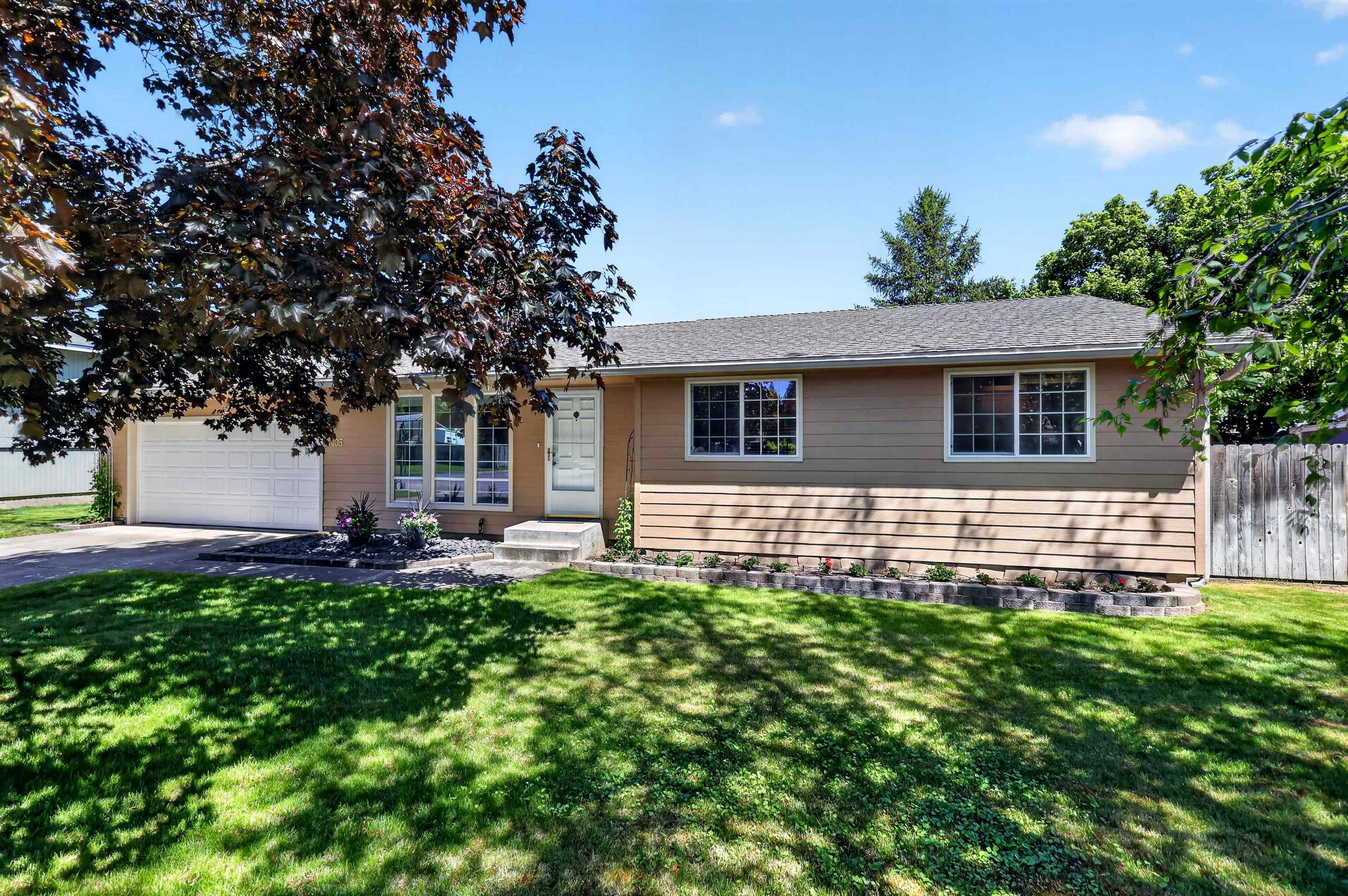 14405 E Sunnyside Dr - Photo 2