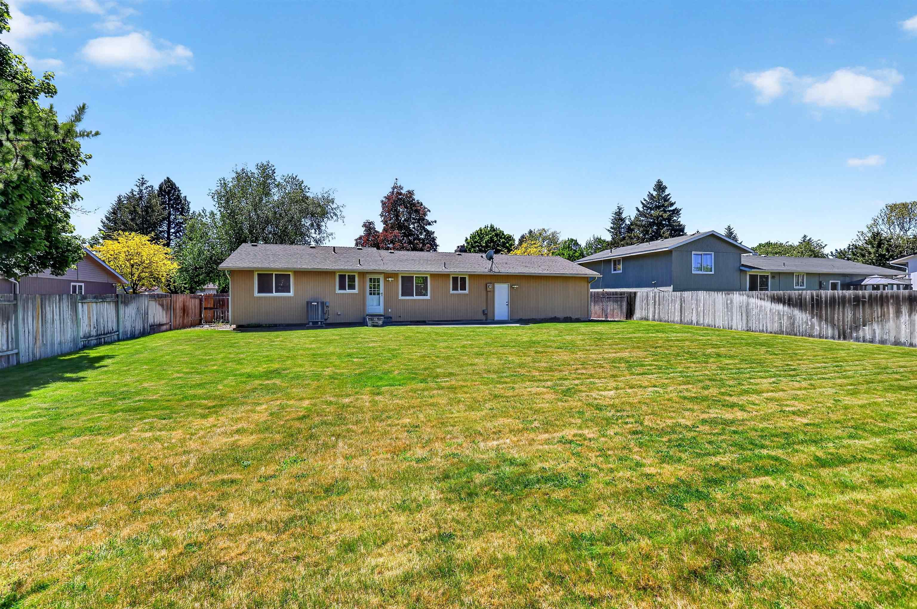 14405 E Sunnyside Dr - Photo 37