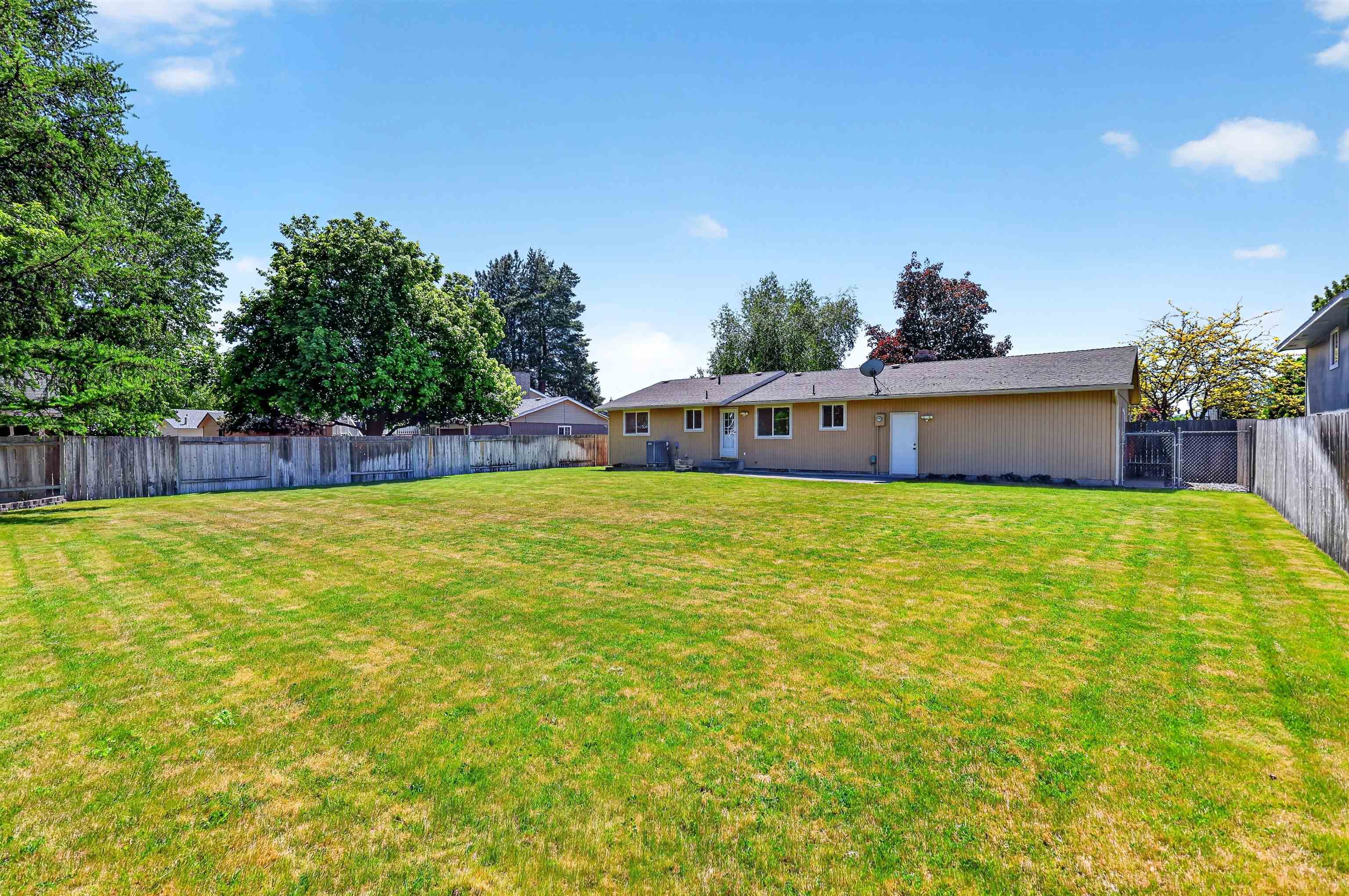 14405 E Sunnyside Dr - Photo 38