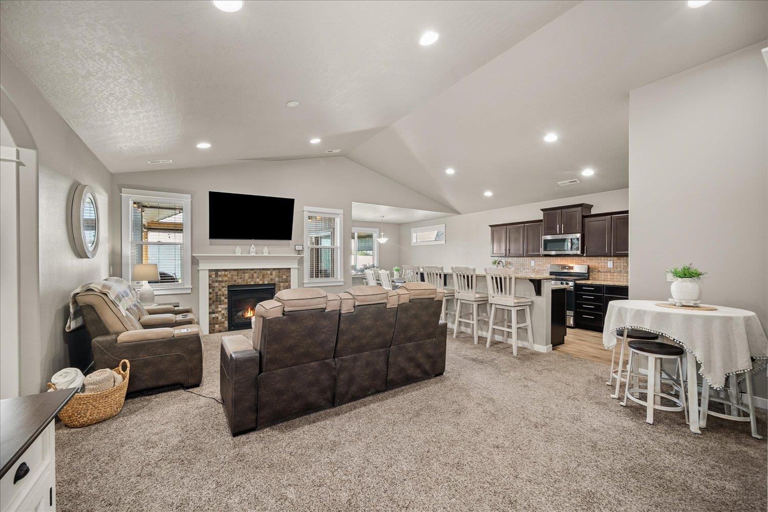 8817 W Pirates Ct - Photo 10