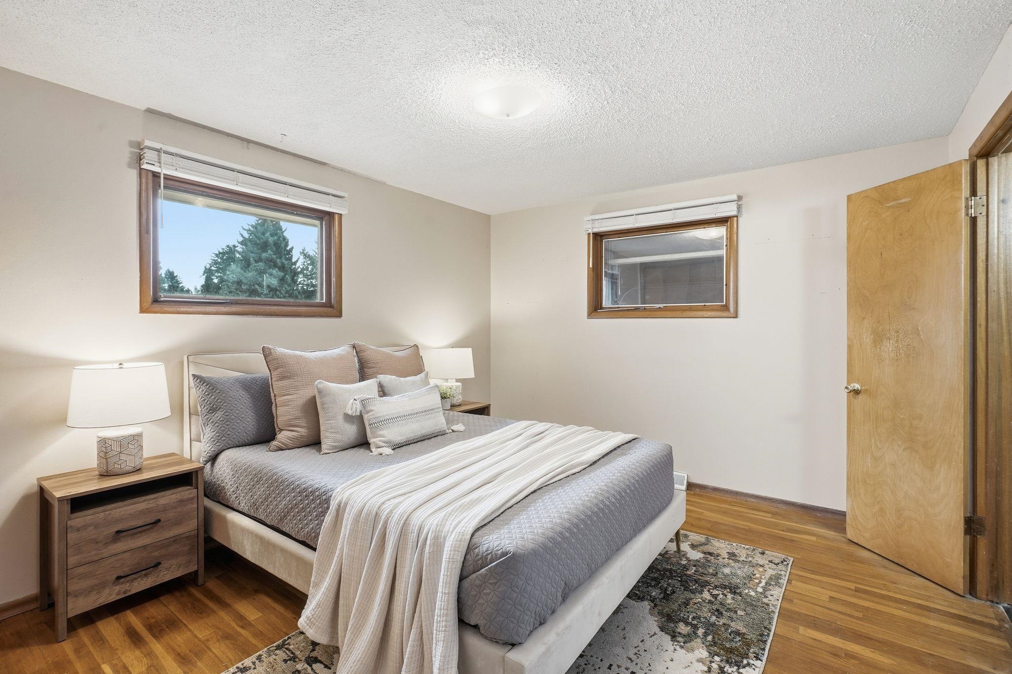 11822 E 15th Ave - Photo 13
