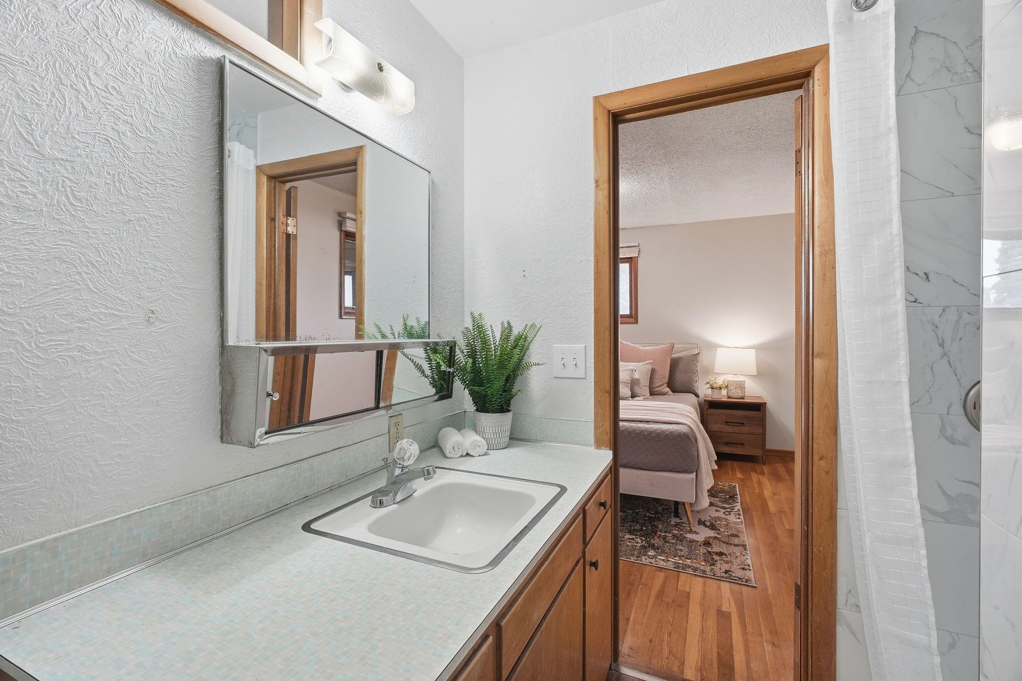 11822 E 15th Ave - Photo 15
