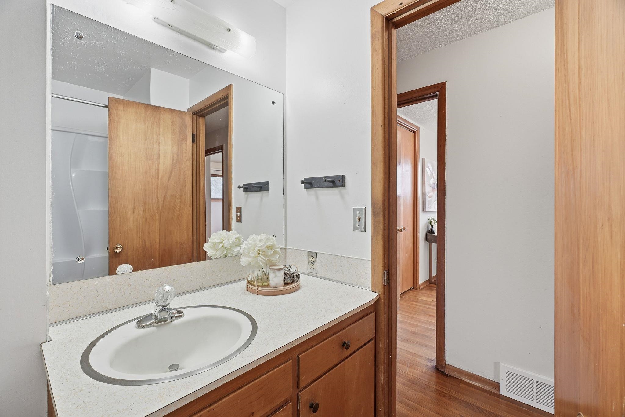 11822 E 15th Ave - Photo 18