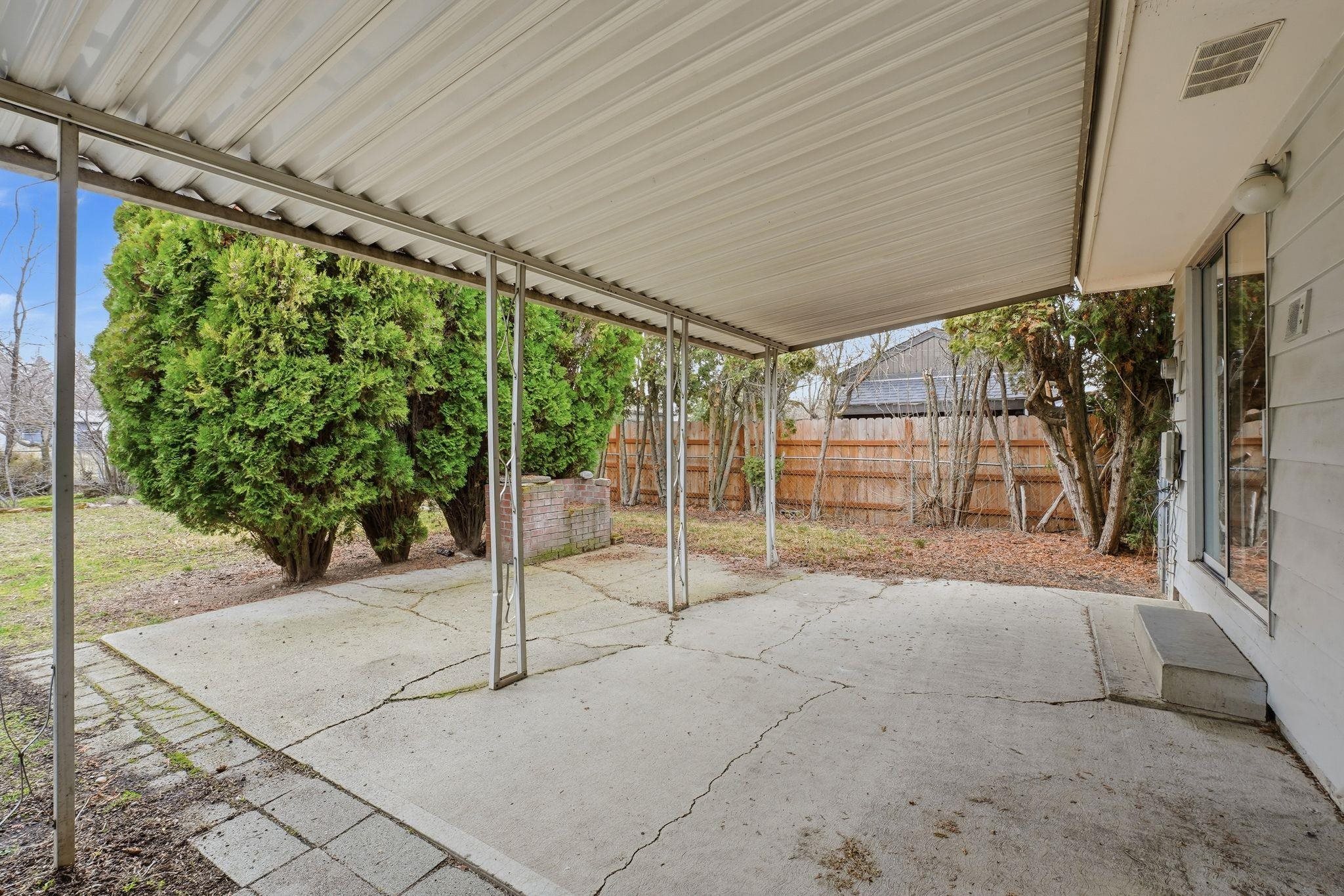 11822 E 15th Ave - Photo 26
