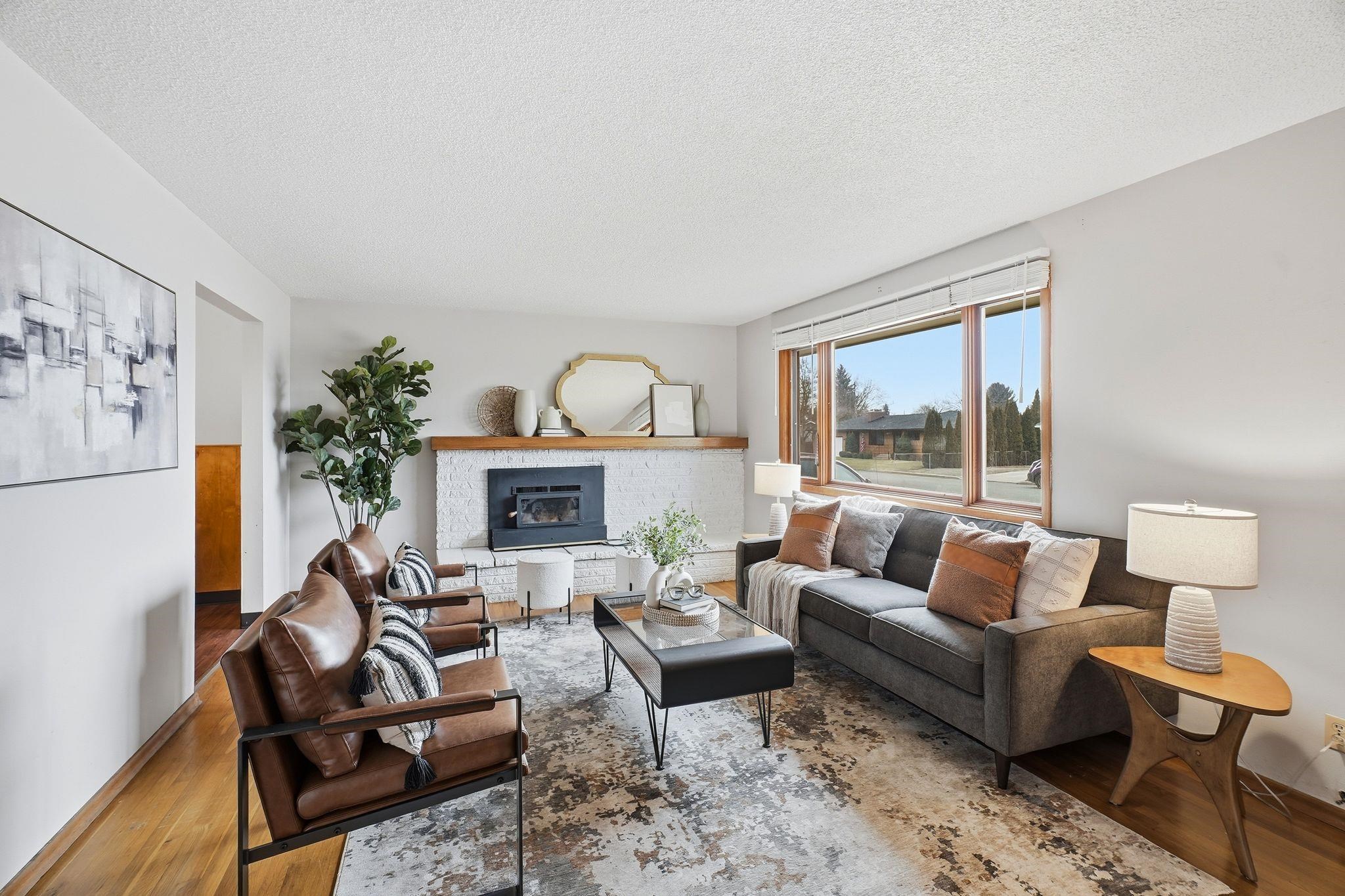 11822 E 15th Ave - Photo 6