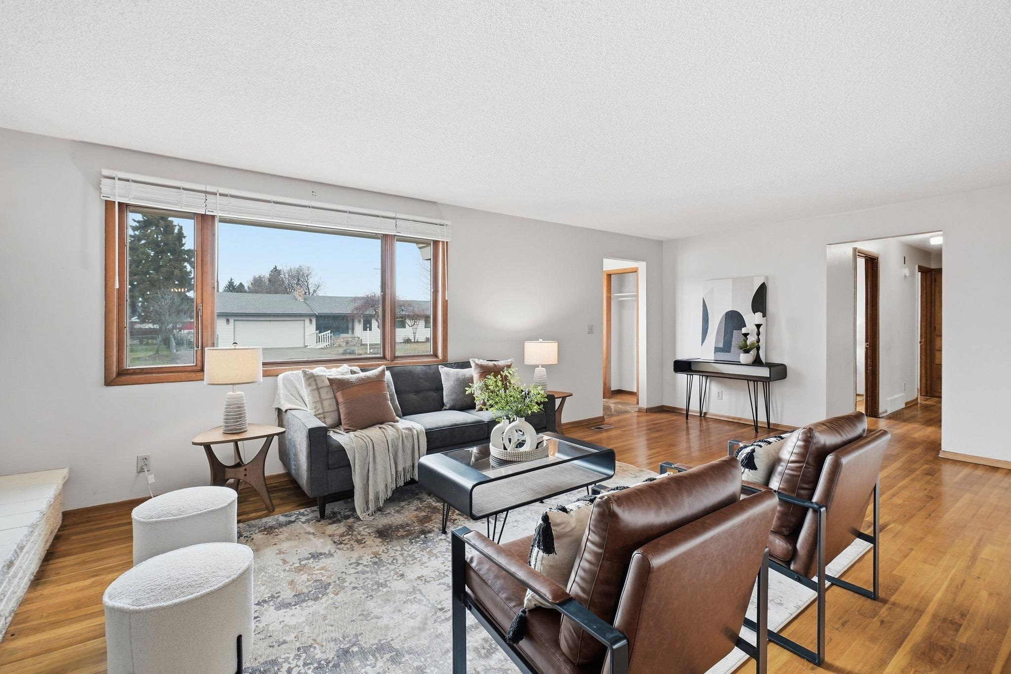 11822 E 15th Ave - Photo 7