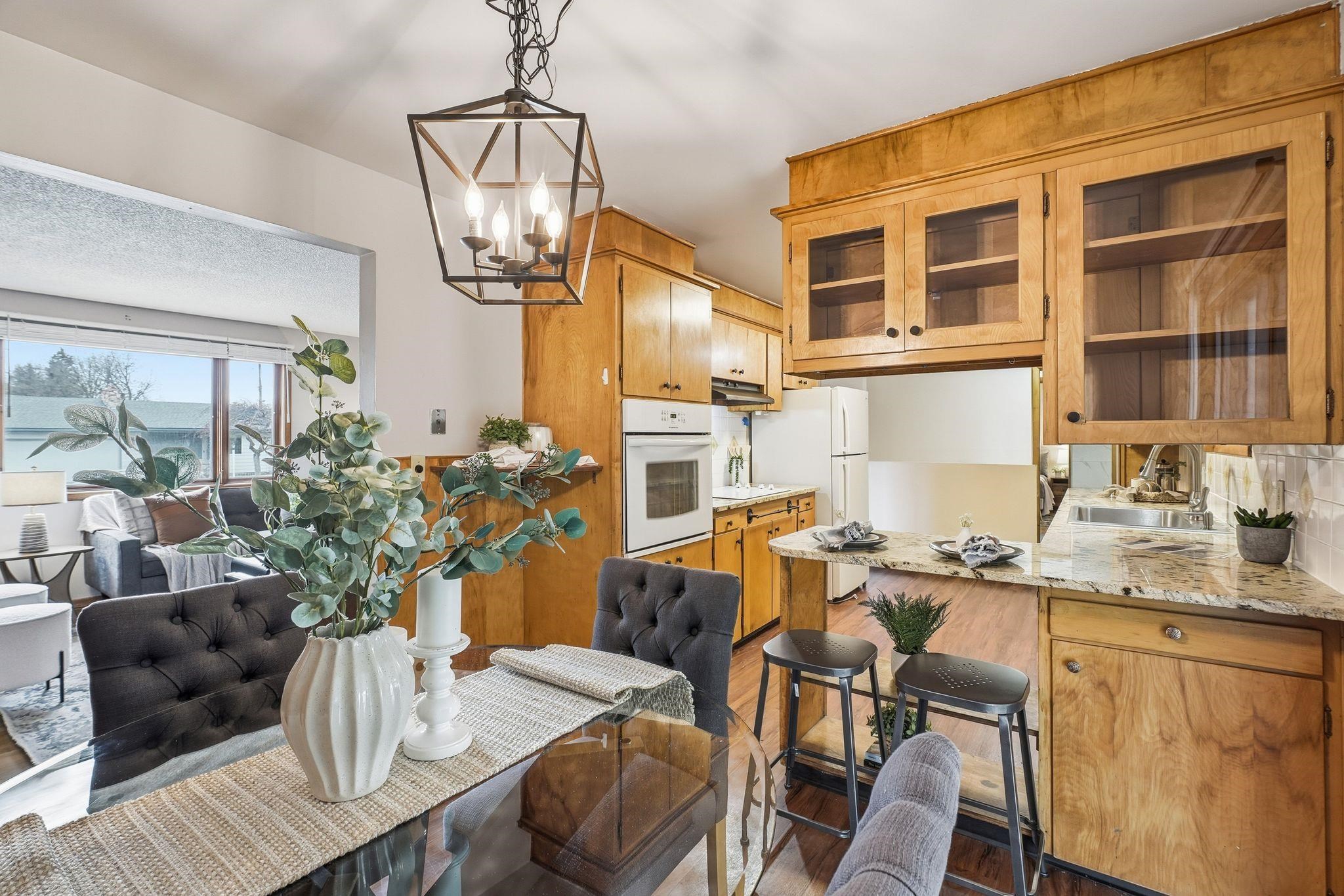 11822 E 15th Ave - Photo 9