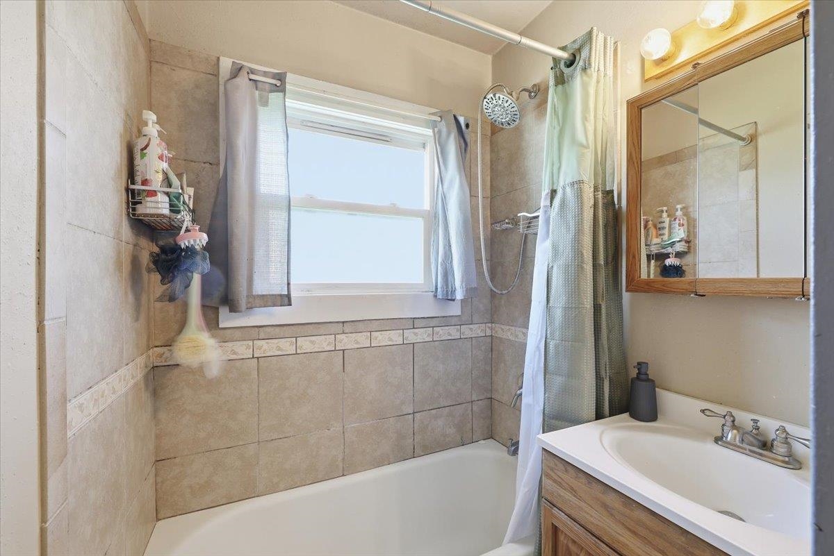 2025 E Glass Ave - Photo 16