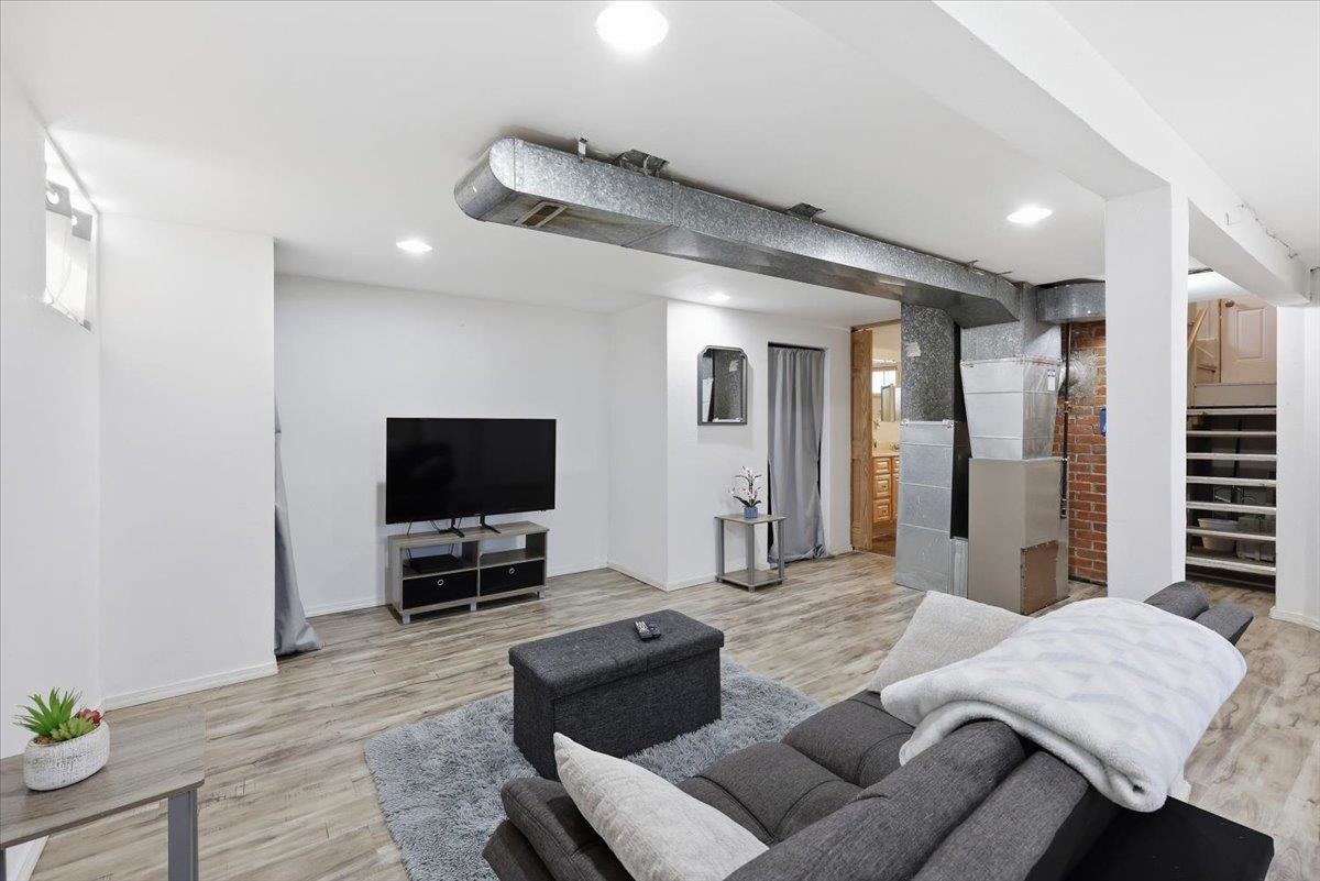 2025 E Glass Ave - Photo 17