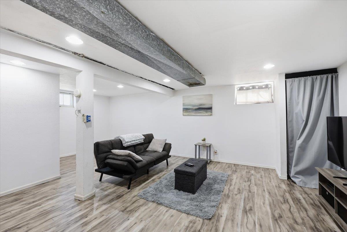 2025 E Glass Ave - Photo 20