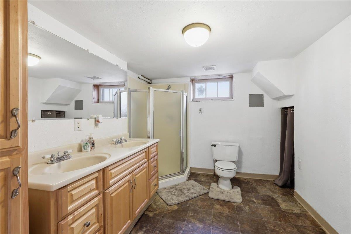 2025 E Glass Ave - Photo 22