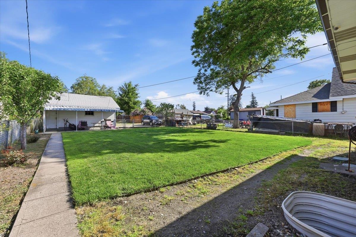 2025 E Glass Ave - Photo 25
