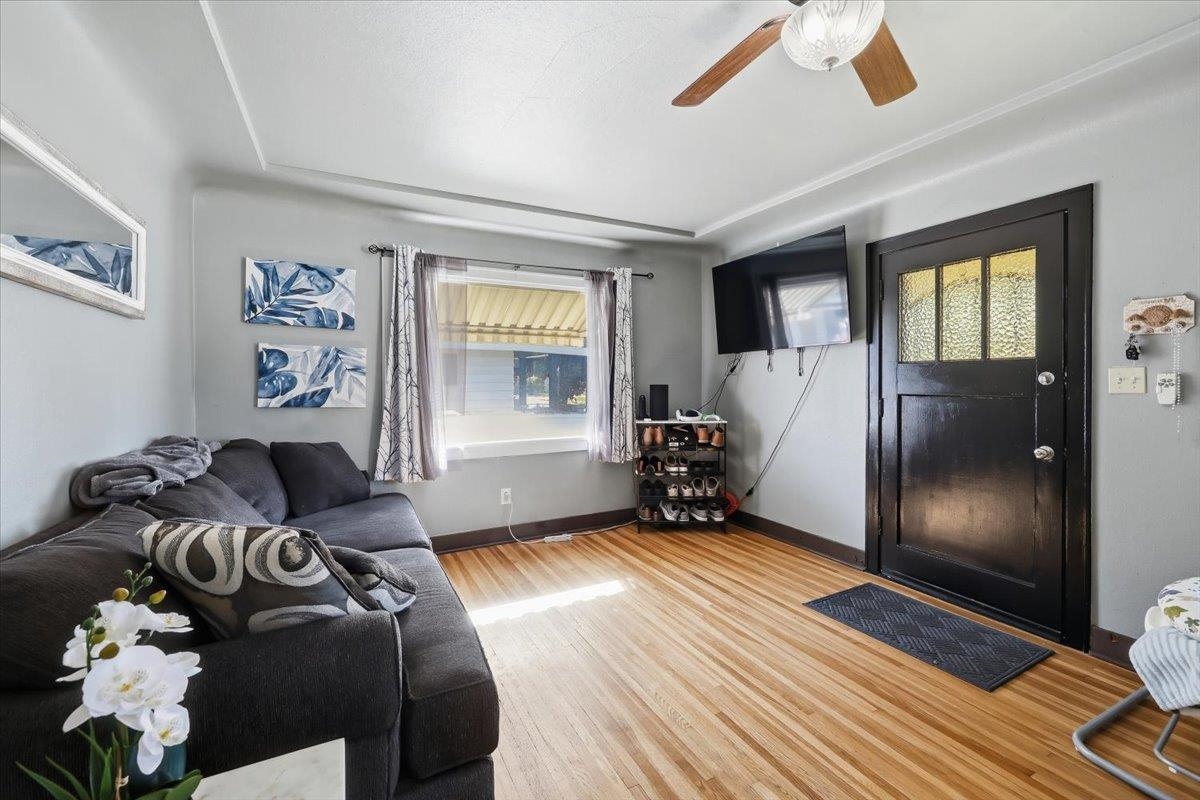 2025 E Glass Ave - Photo 6
