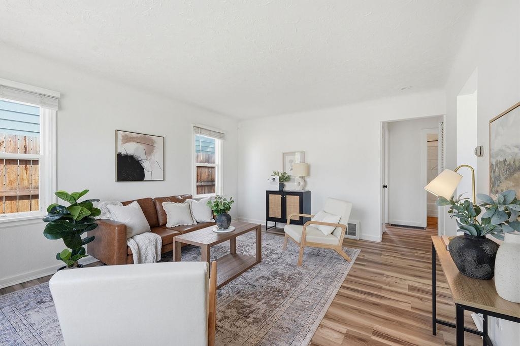 6116 N LINCOLN St - Photo 4