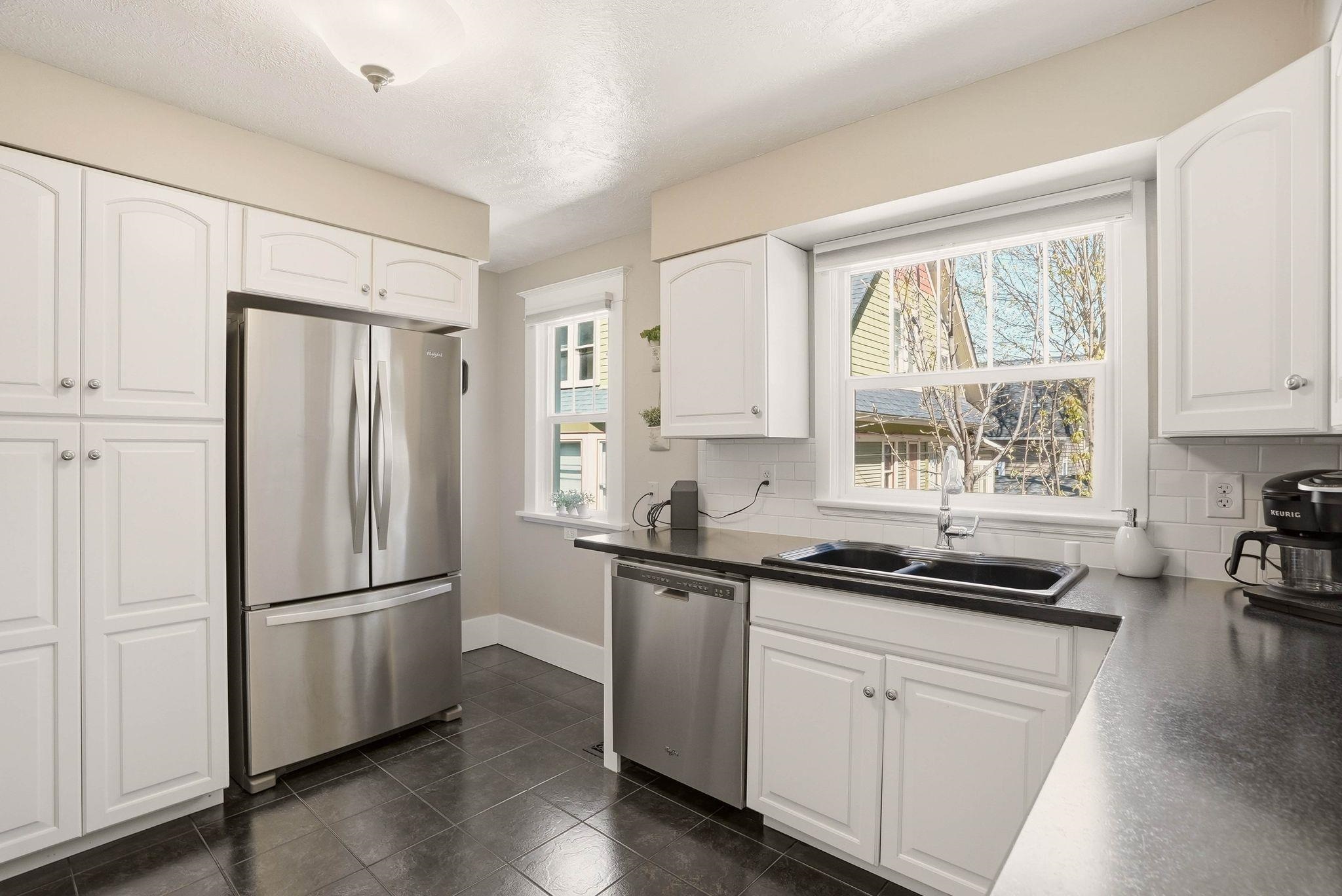 1823 S Grand Blvd - Photo 12