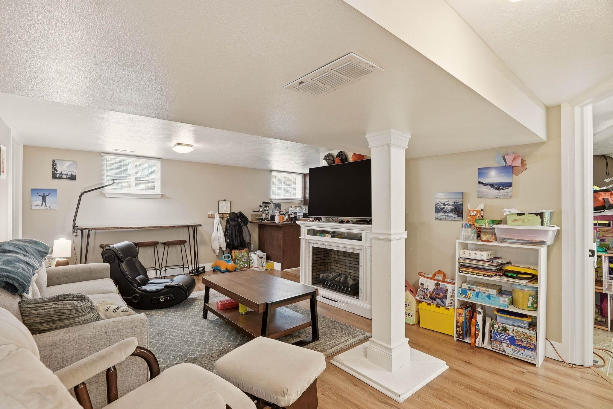 1823 S Grand Blvd - Photo 23