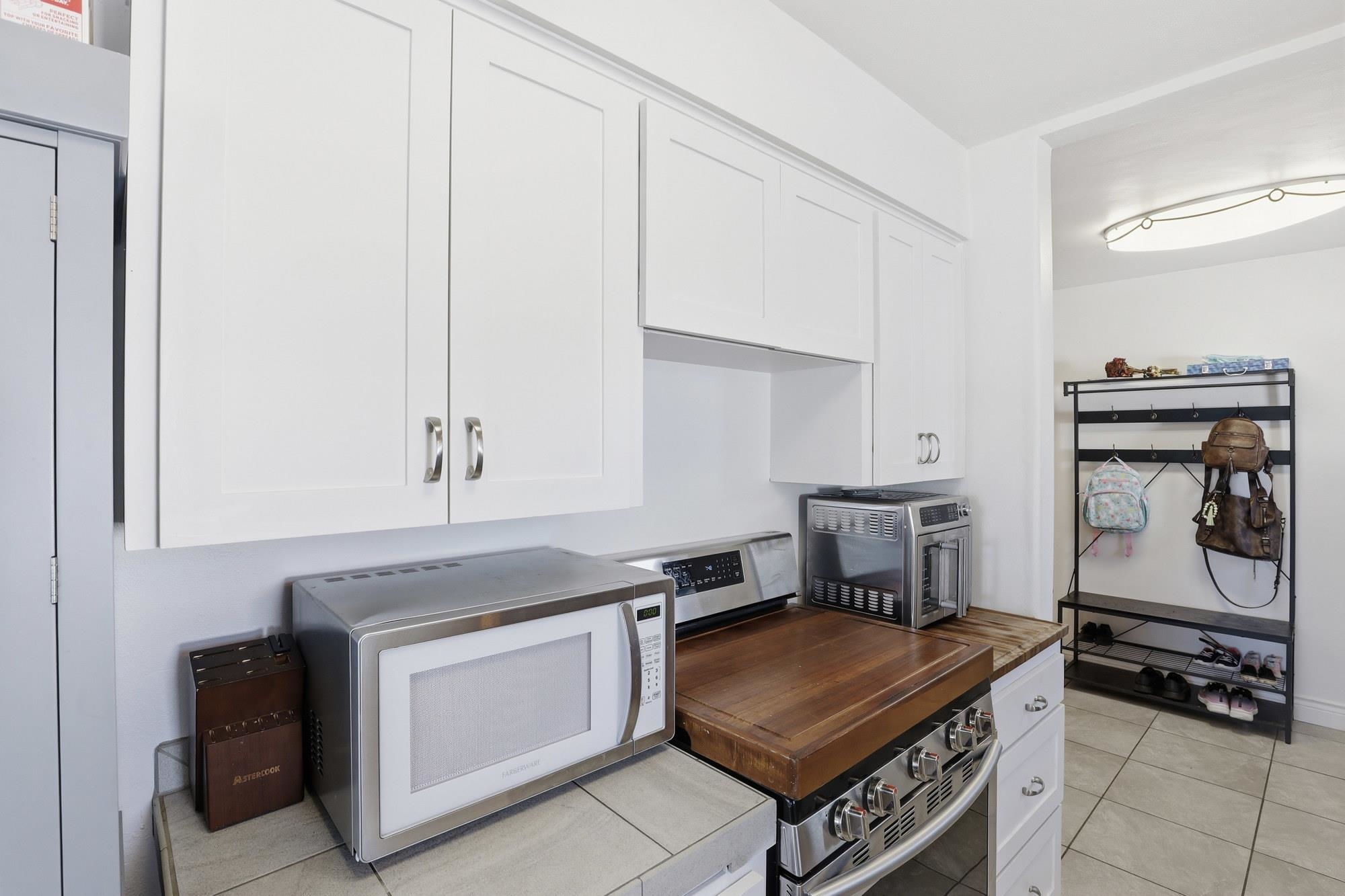 9723 E Broadway Ave - Photo 13