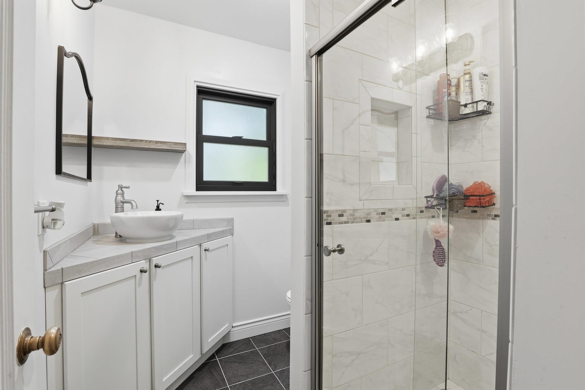 9723 E Broadway Ave - Photo 17