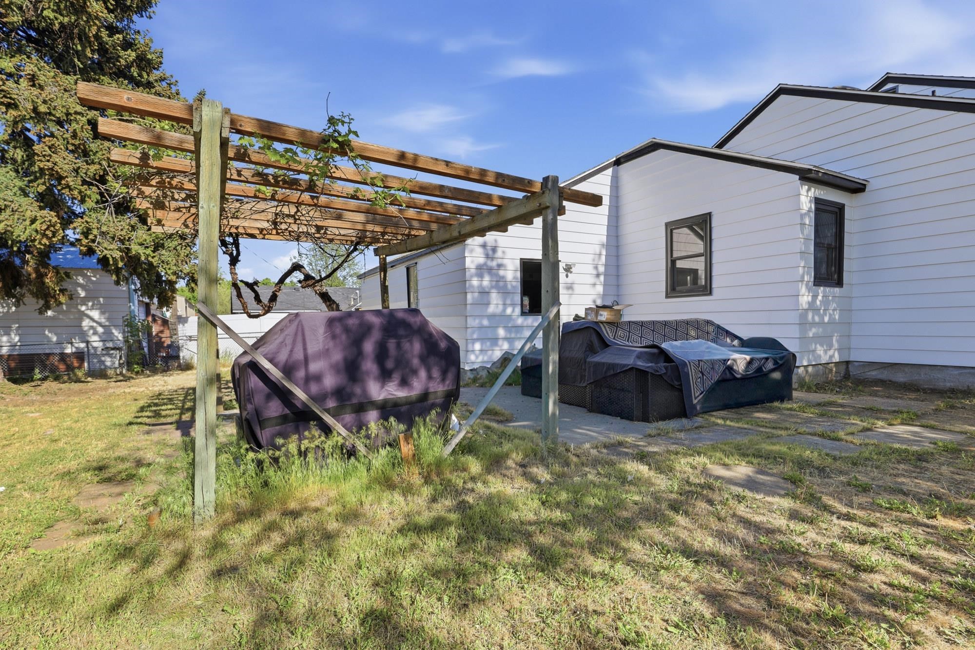 9723 E Broadway Ave - Photo 34