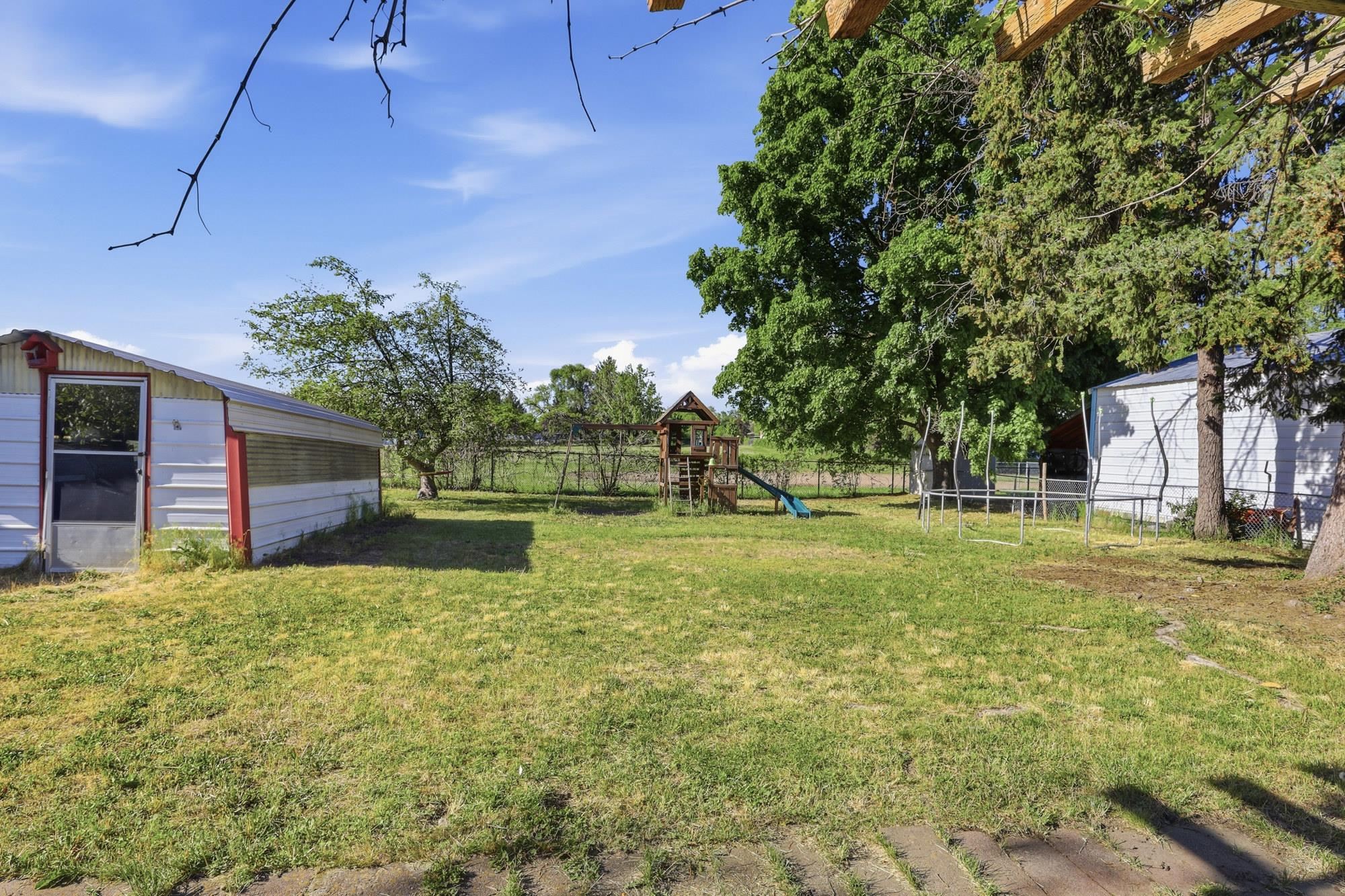 9723 E Broadway Ave - Photo 35
