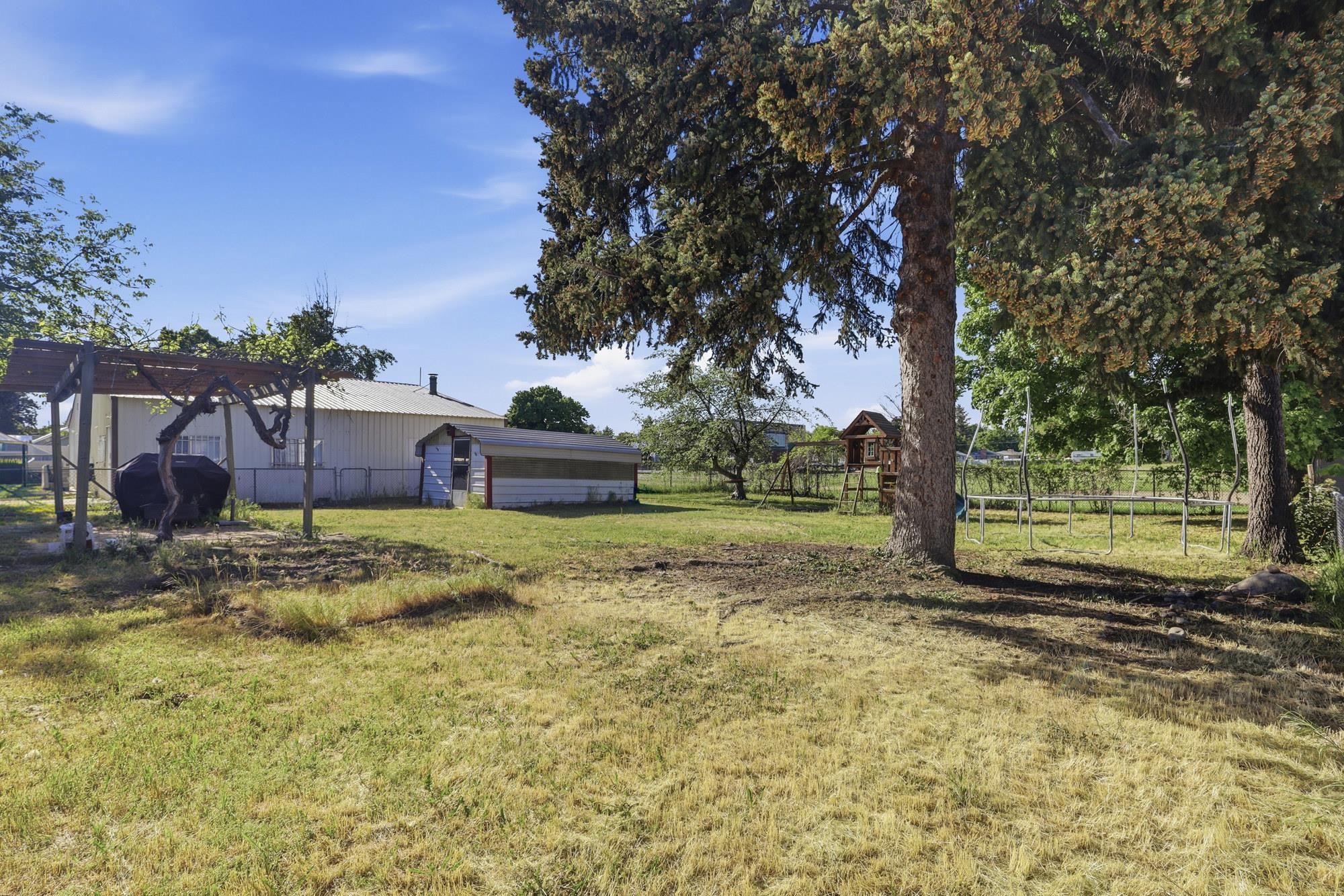 9723 E Broadway Ave - Photo 36