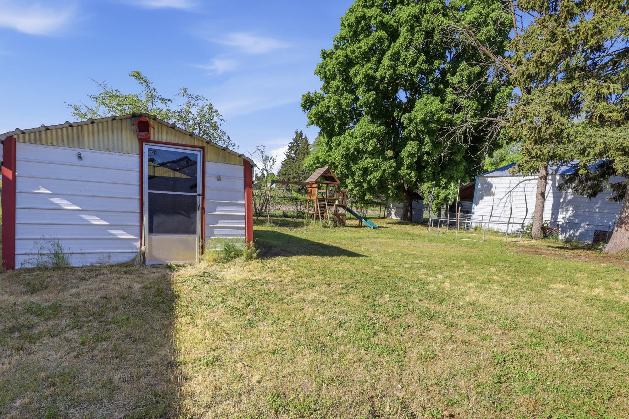 9723 E Broadway Ave - Photo 37