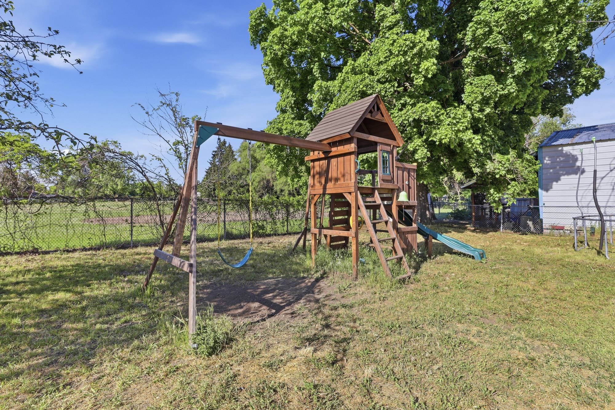 9723 E Broadway Ave - Photo 39