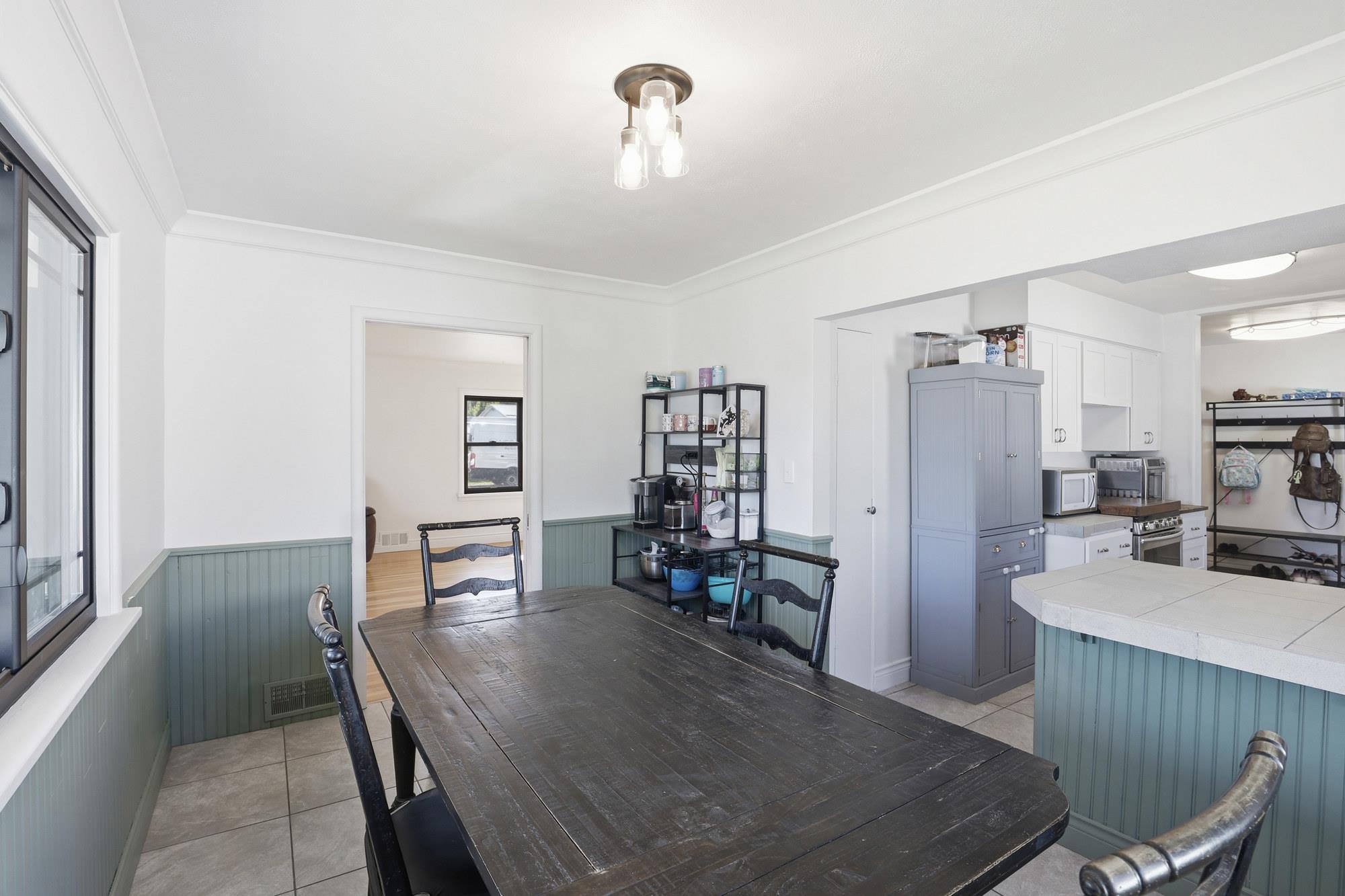 9723 E Broadway Ave - Photo 9